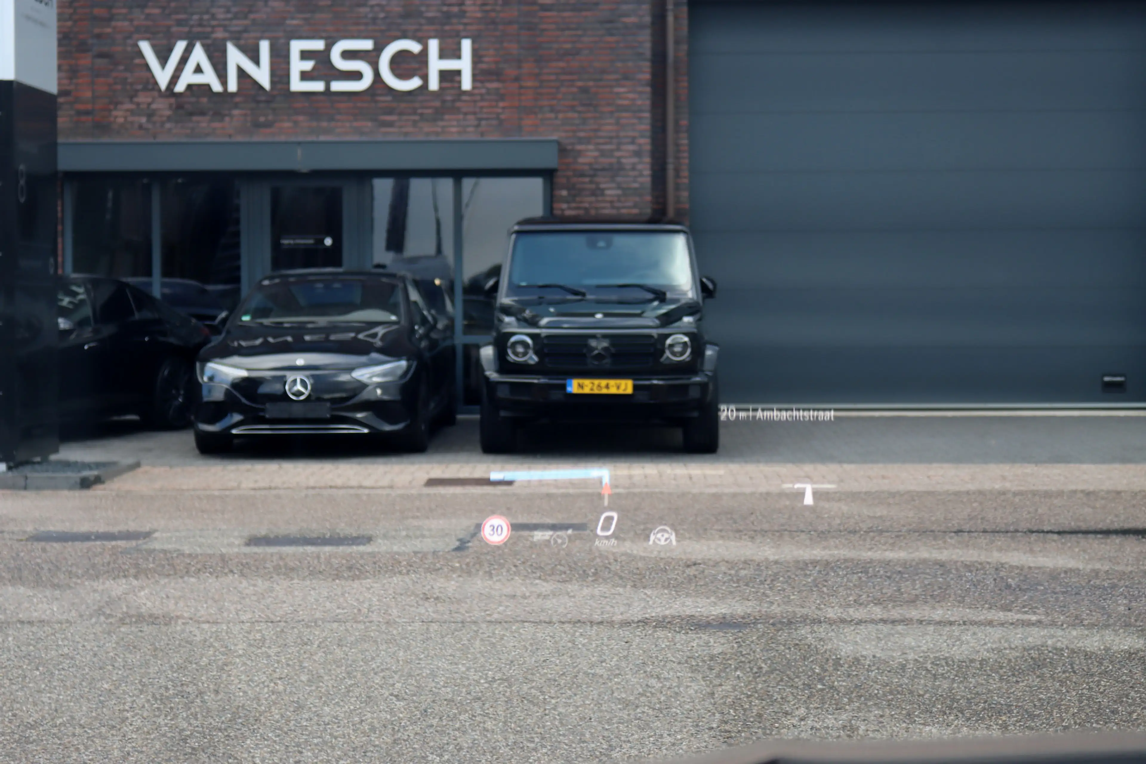 Mercedes-Benz E 300 Estate e AMG Line | Hyperscreen | Distronic+ | HUD — photo 26