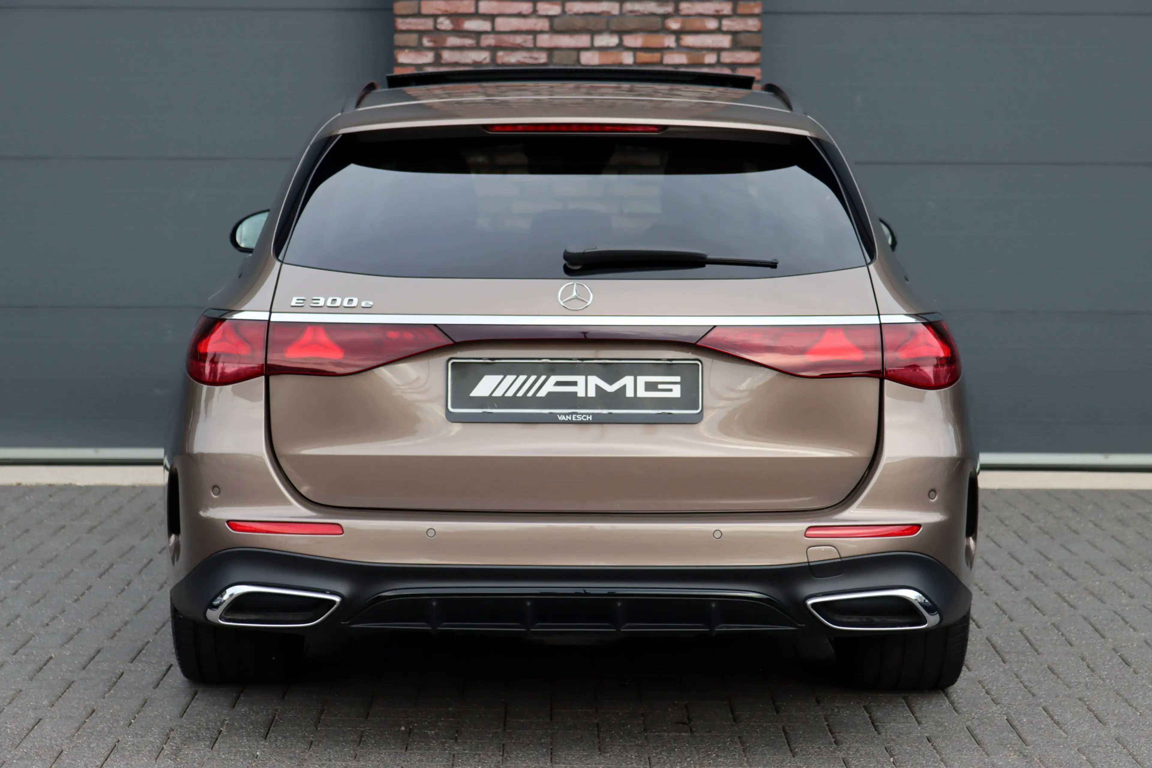 Mercedes-Benz E 300 Estate e AMG Line | Hyperscreen | Distronic+ | HUD — photo 15