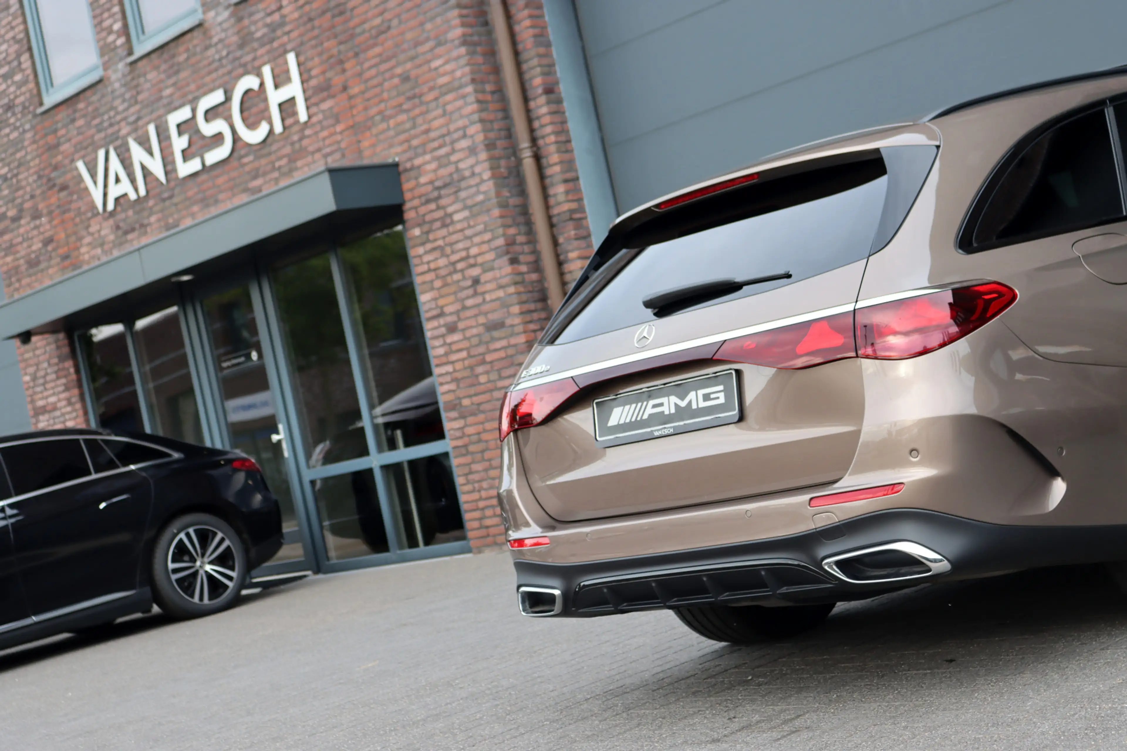 Mercedes-Benz E 300 Estate e AMG Line | Hyperscreen | Distronic+ | HUD — photo 21