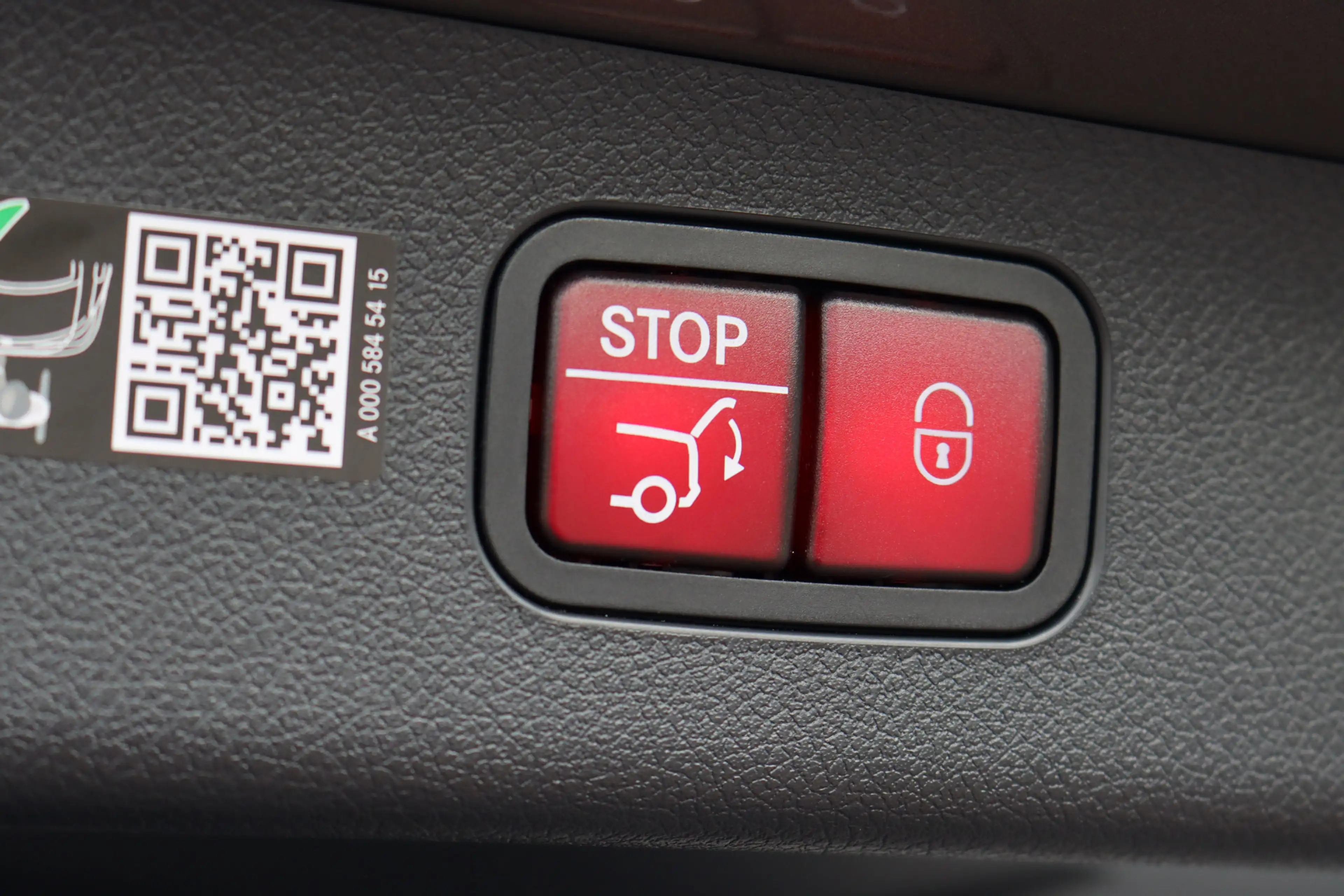 Mercedes-Benz E 300 Estate e AMG Line | Hyperscreen | Distronic+ | HUD — photo 39