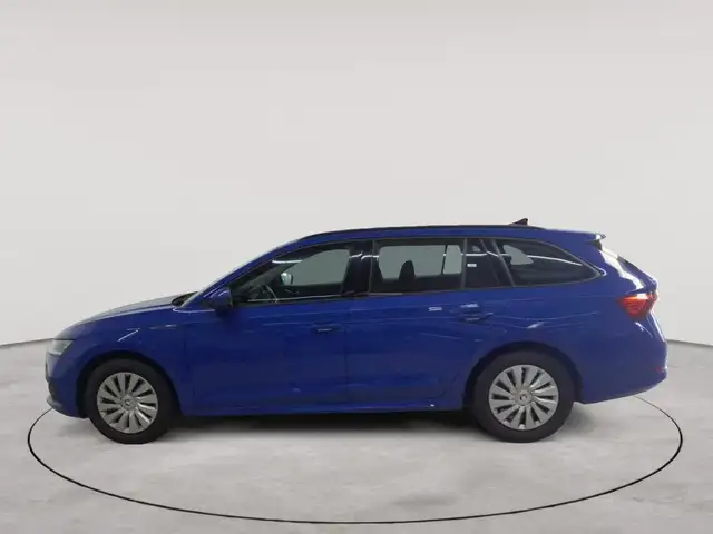 Skoda Octavia view 6