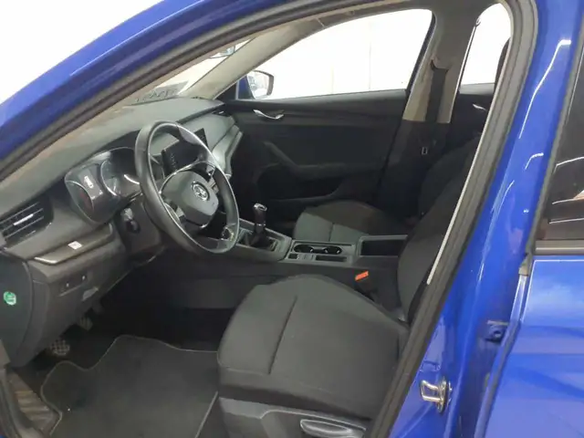 Skoda Octavia view 7
