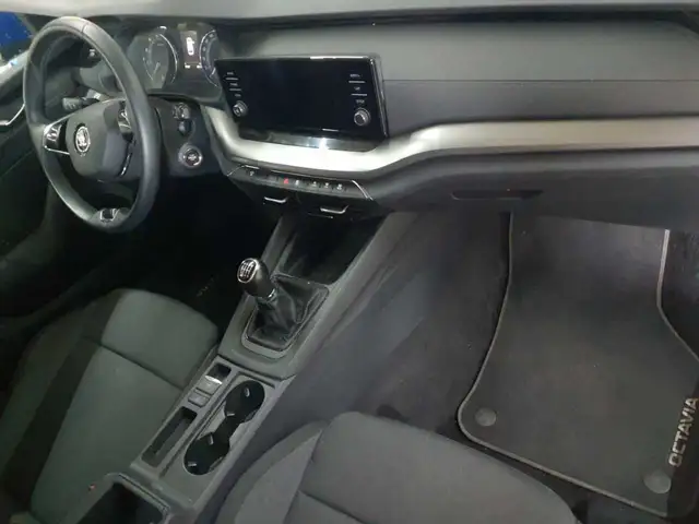 Skoda Octavia view 9