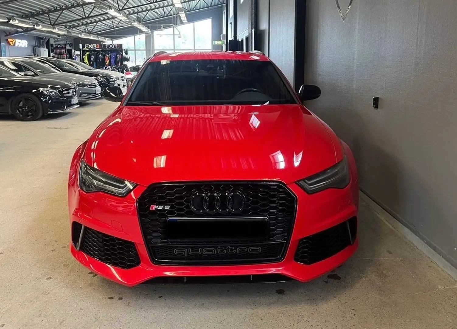 Audi RS6 Avant V8 4.0 TFSI 560 Quattro Tiptronic 8 - 2