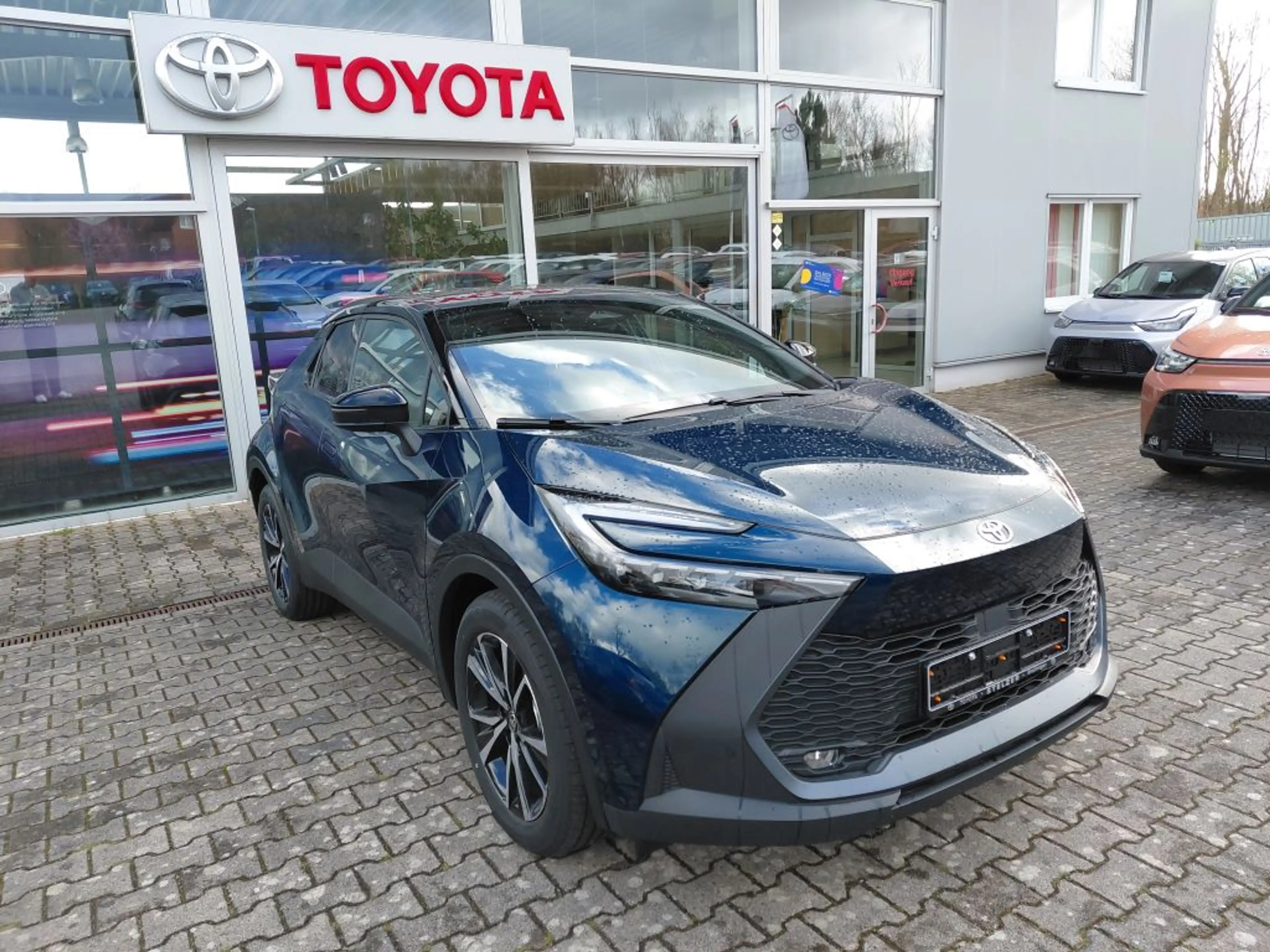 Toyota C-HR 1.8 Hybrid Teamplayer (AX2) — photo 7