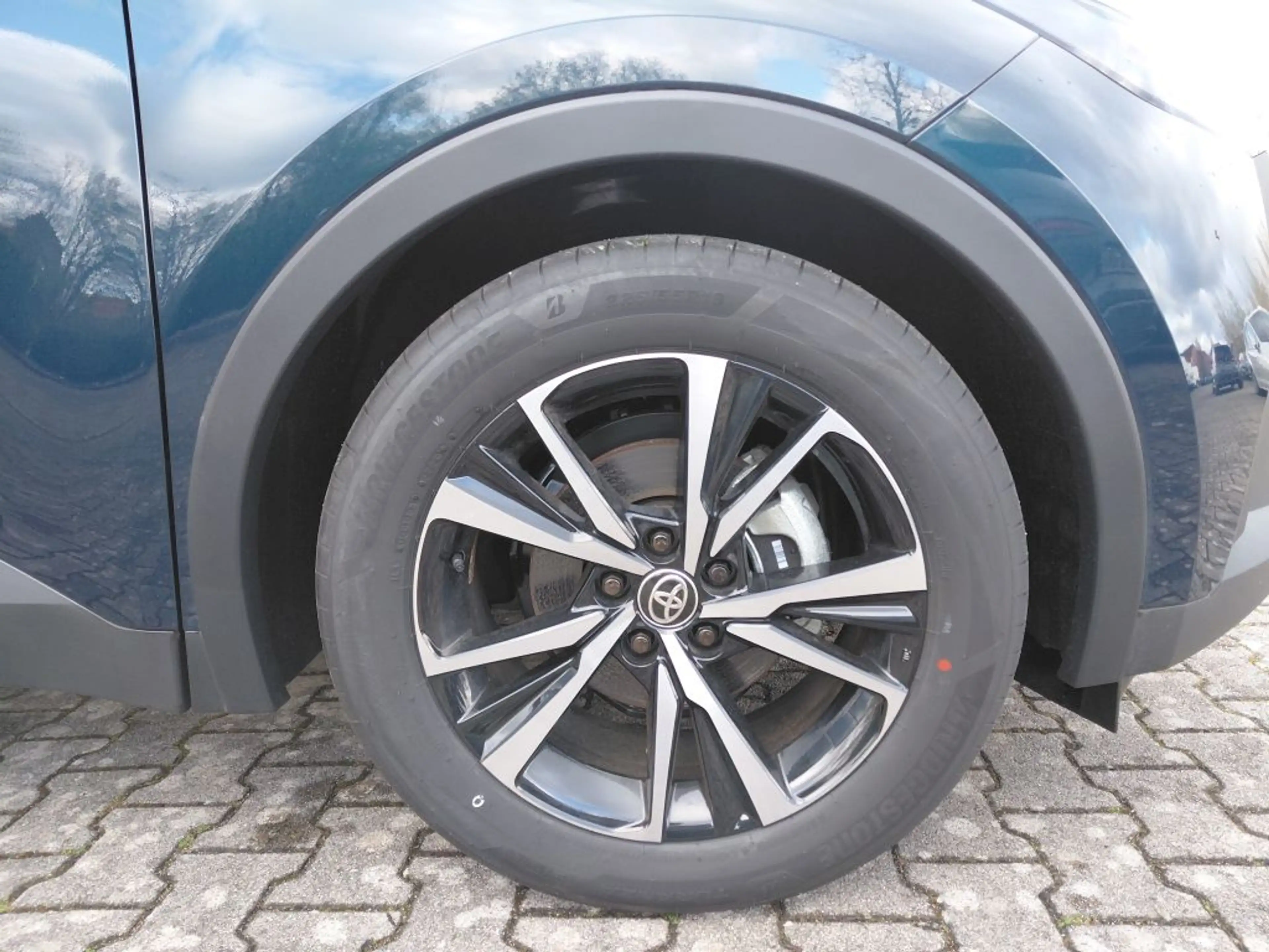 Toyota C-HR 1.8 Hybrid Teamplayer (AX2) — photo 14