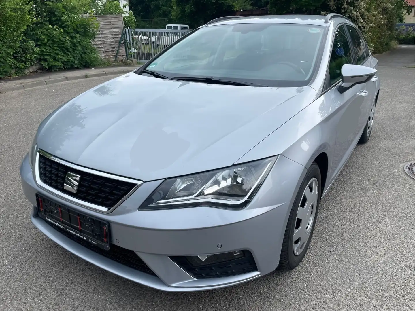 SEAT Leon ST Style/NAVI/PDC/8xRÄDER/TEMPO Silber - 1