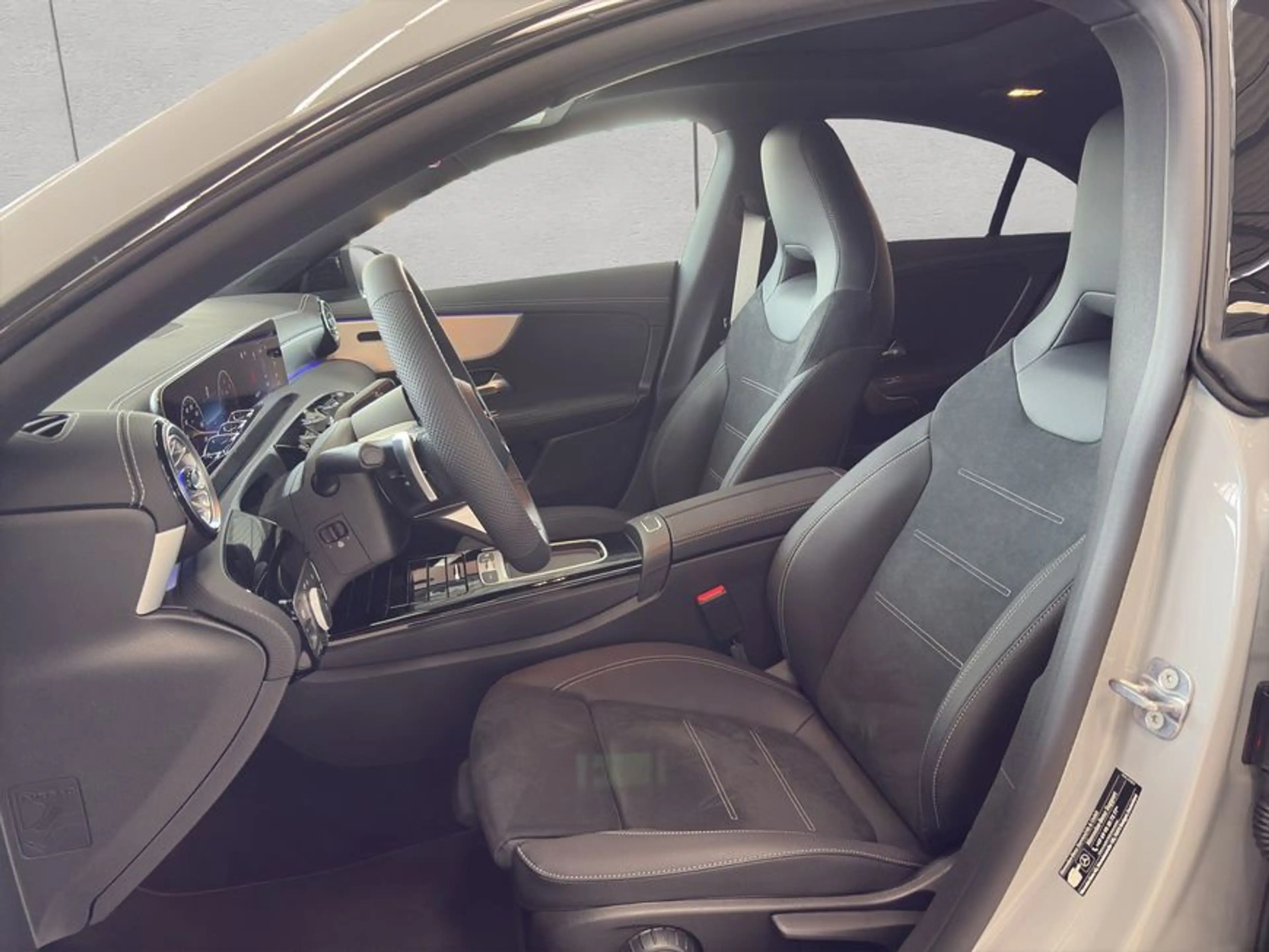 Mercedes-Benz CLA 200 CLA — photo 10