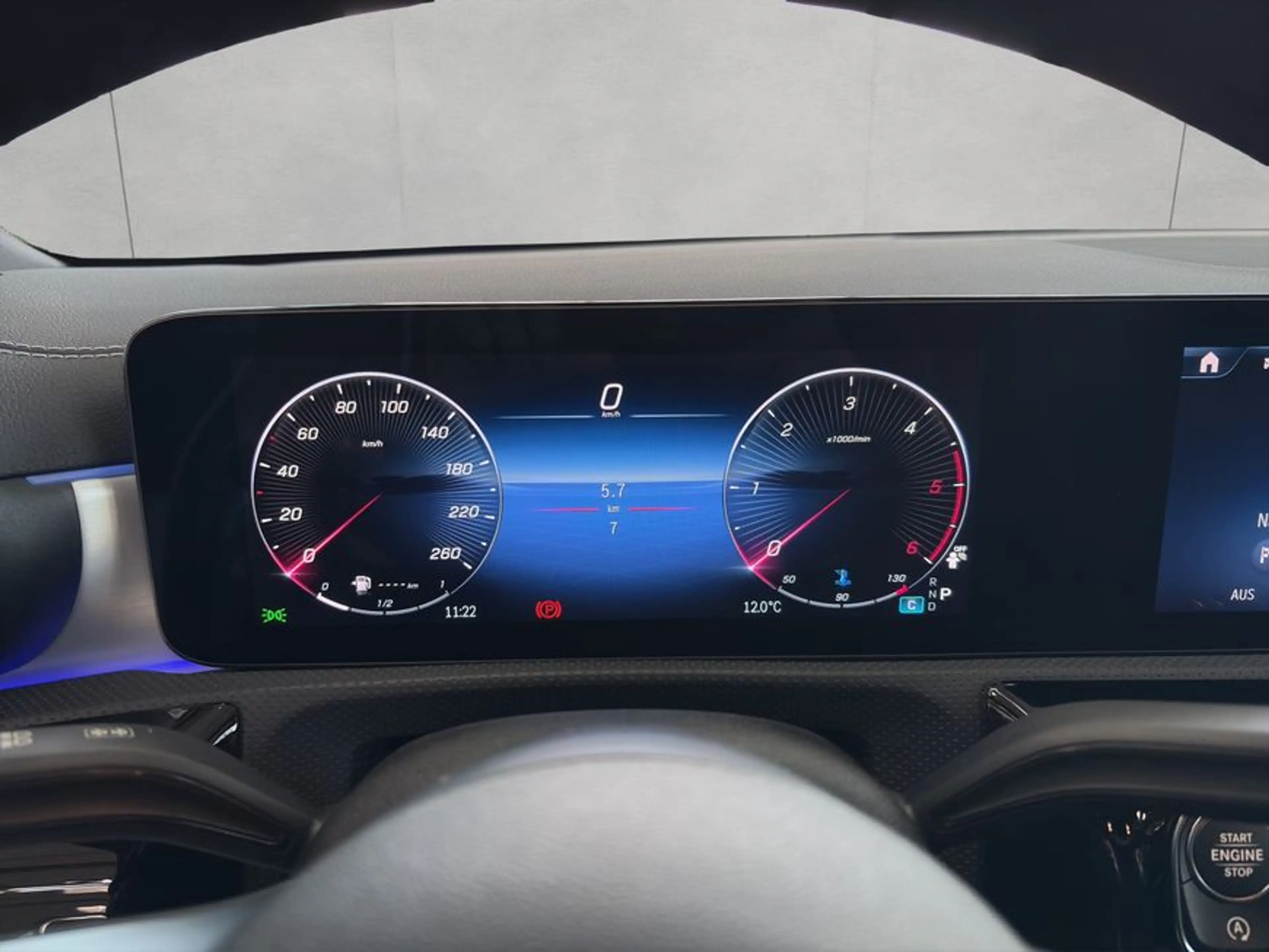 Mercedes-Benz CLA 200 CLA — photo 12
