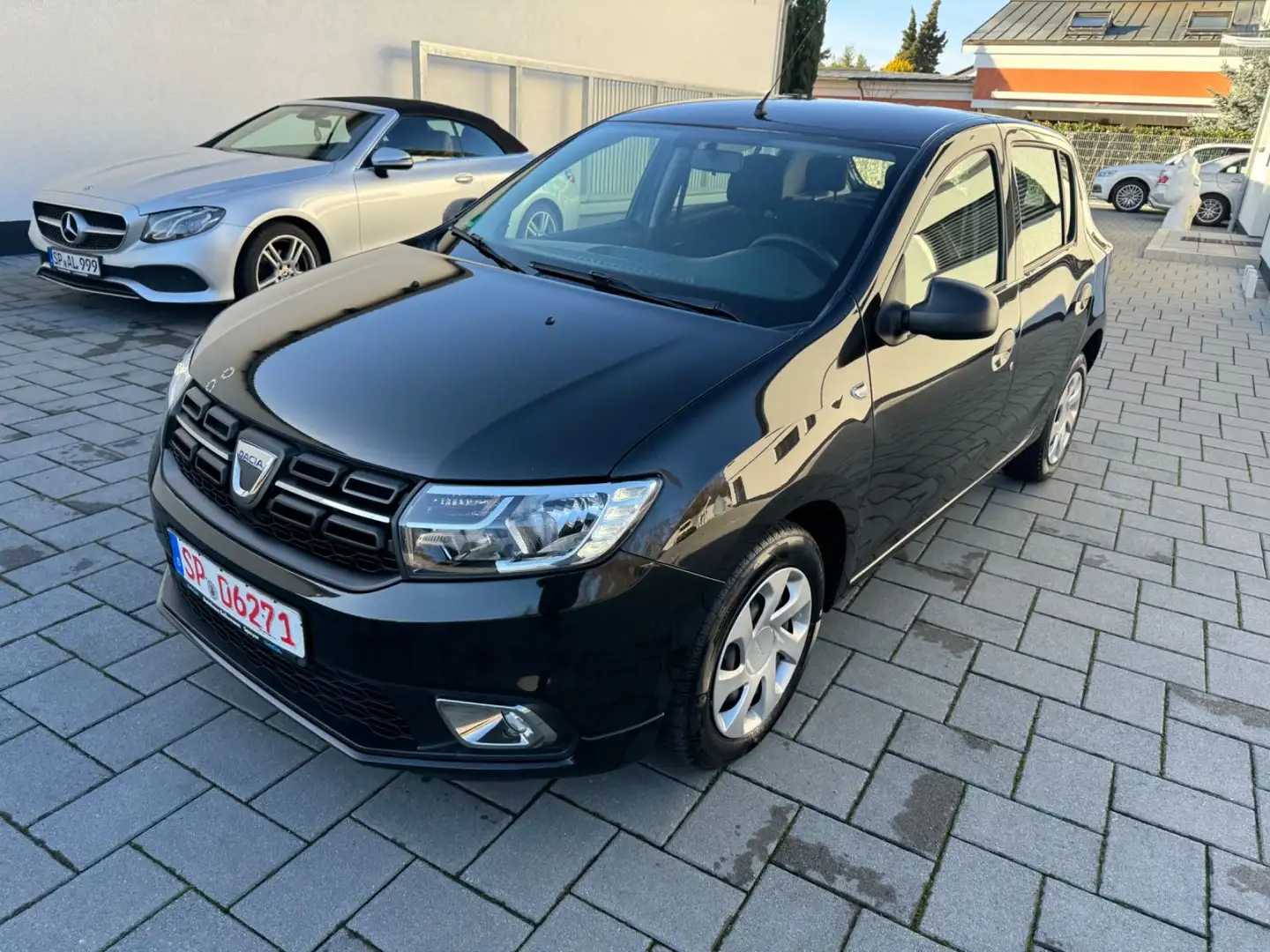 Dacia Sandero II Essential"Klimanlage" Schwarz - 1