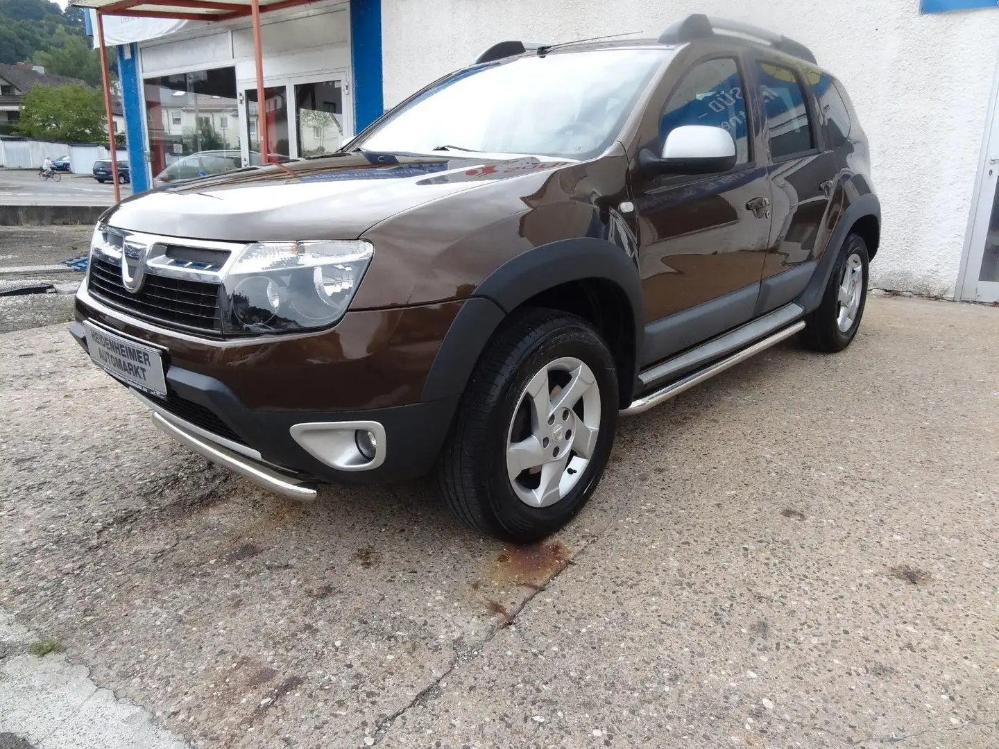 Dacia Duster I Laureate 4x4/1.Hand/AHK/Alu/ Braun - 1