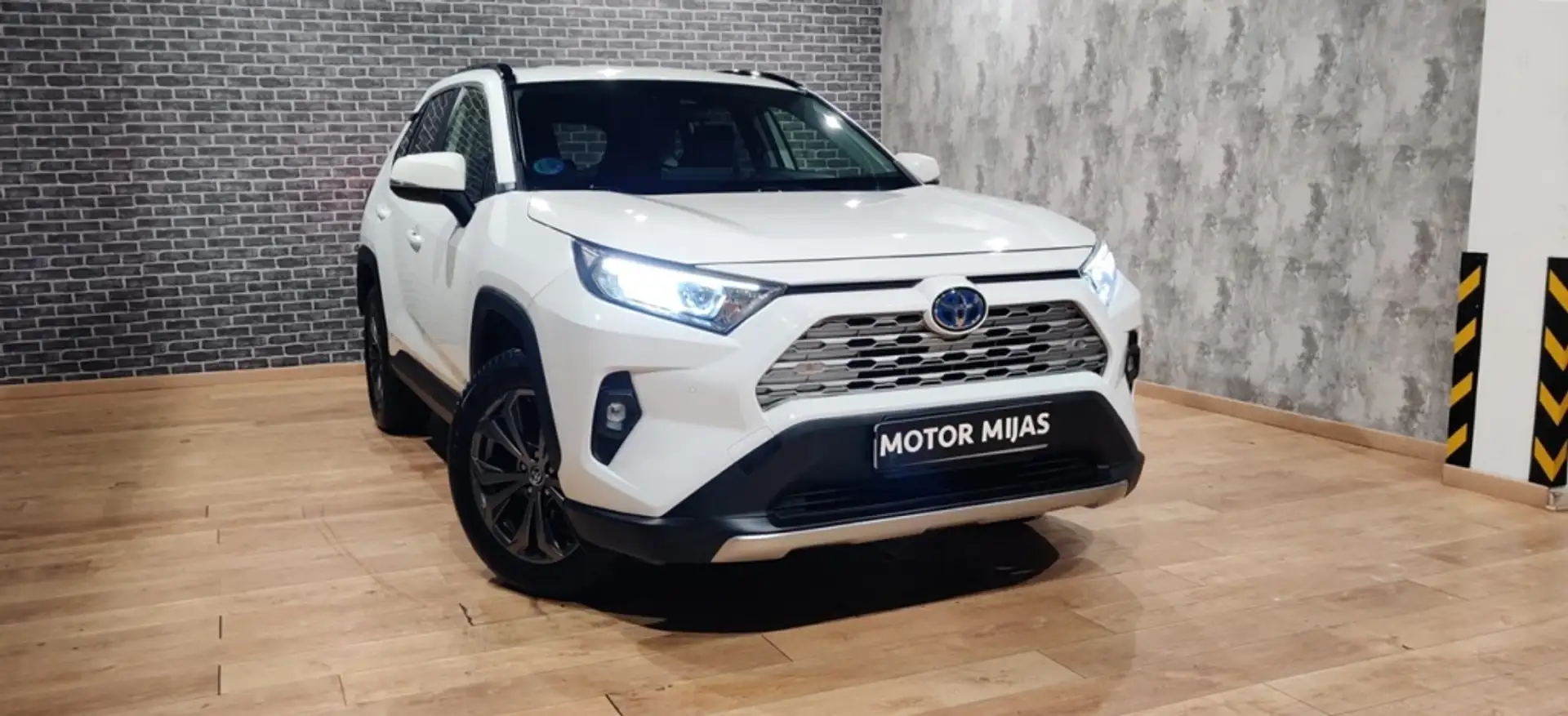 Toyota RAV 4 2.5 hybrid 4WD Advance Blanco - 1