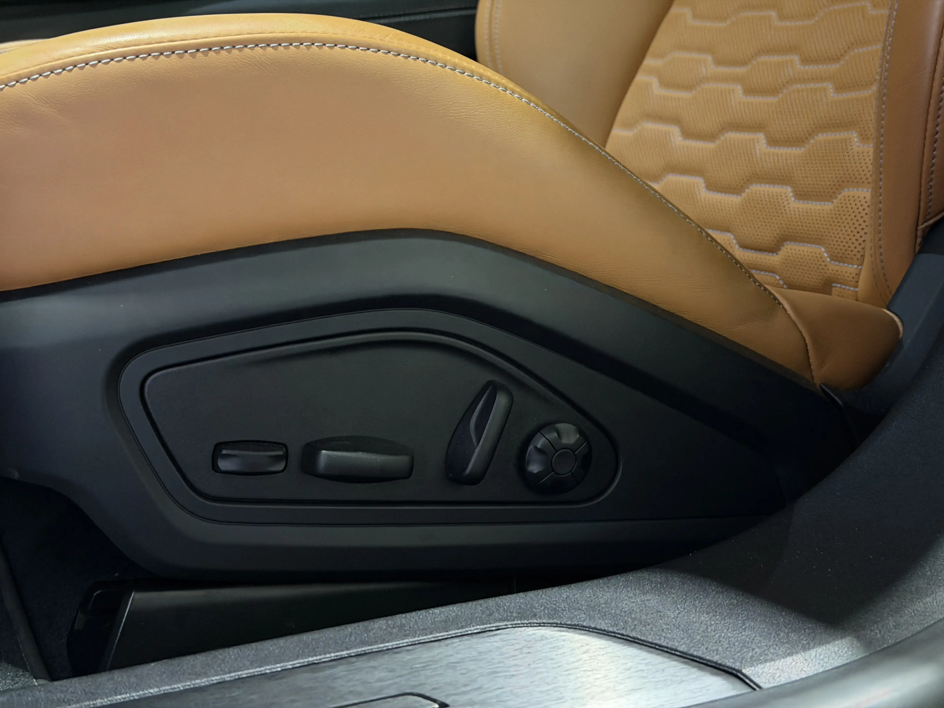 Audi e-tron GT 93 kWh | SOH 89% | Achterasbesturing | ACC | Nappa — photo 26