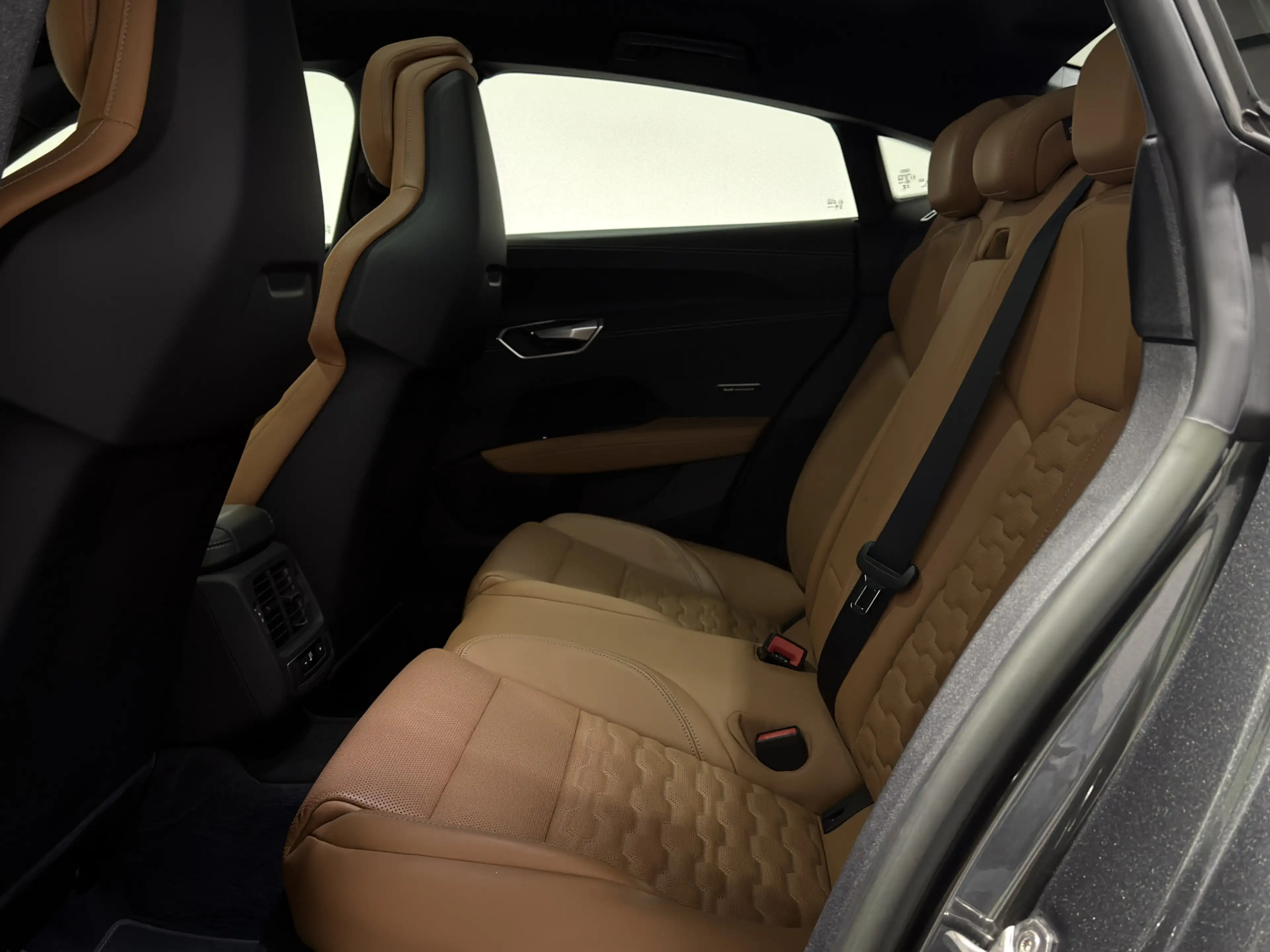 Audi e-tron GT 93 kWh | SOH 89% | Achterasbesturing | ACC | Nappa — photo 24