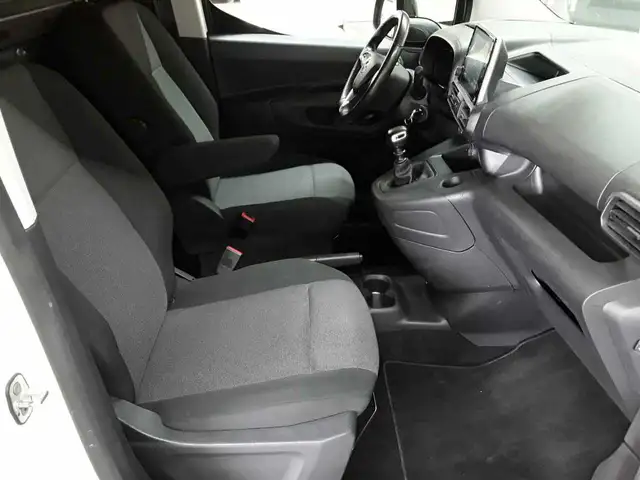 Opel Combo view 8