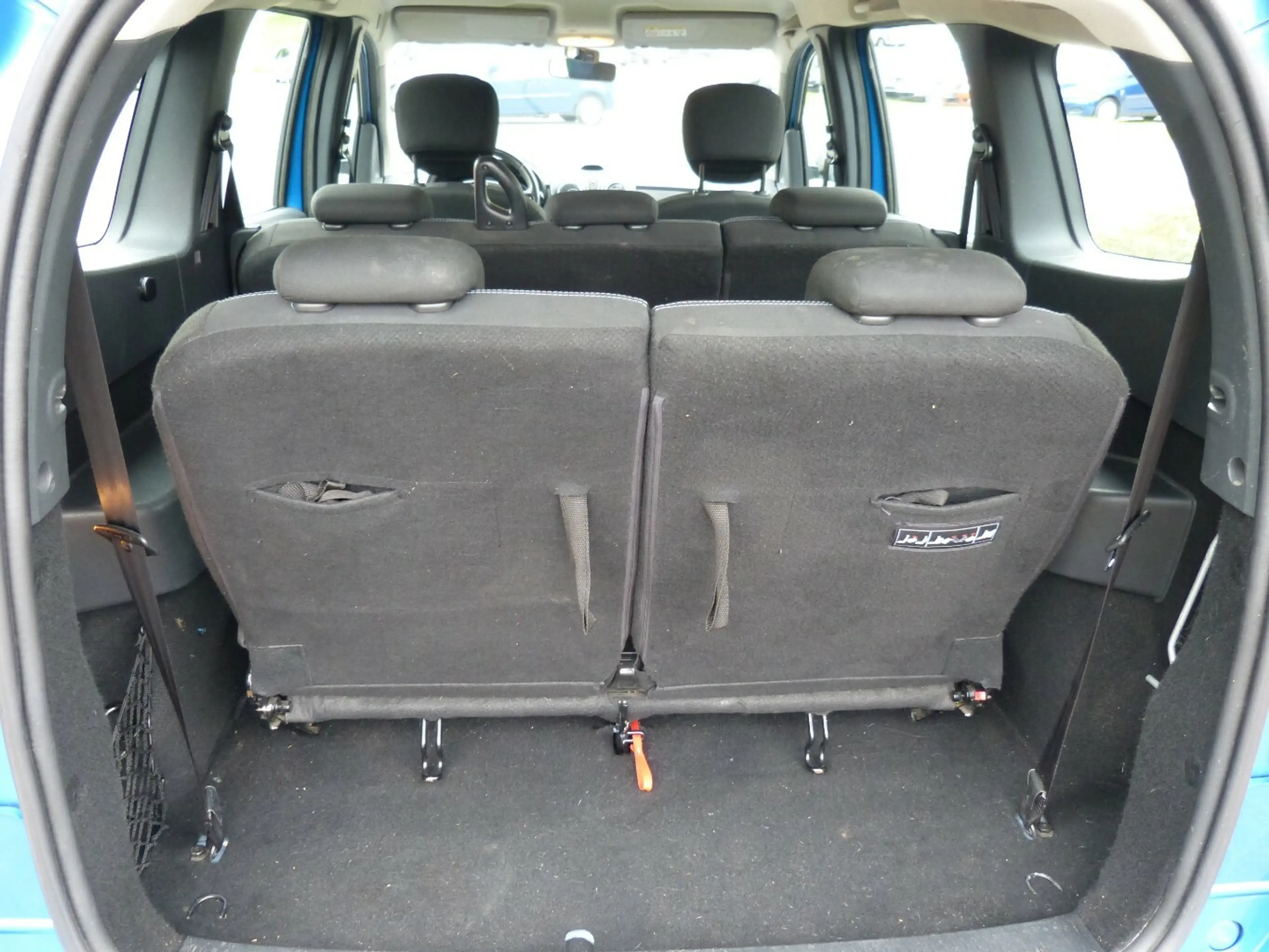 Dacia Lodgy Stepway TCE 115 [NAVI/SHZ/PDC/7-Sitze] — photo 14