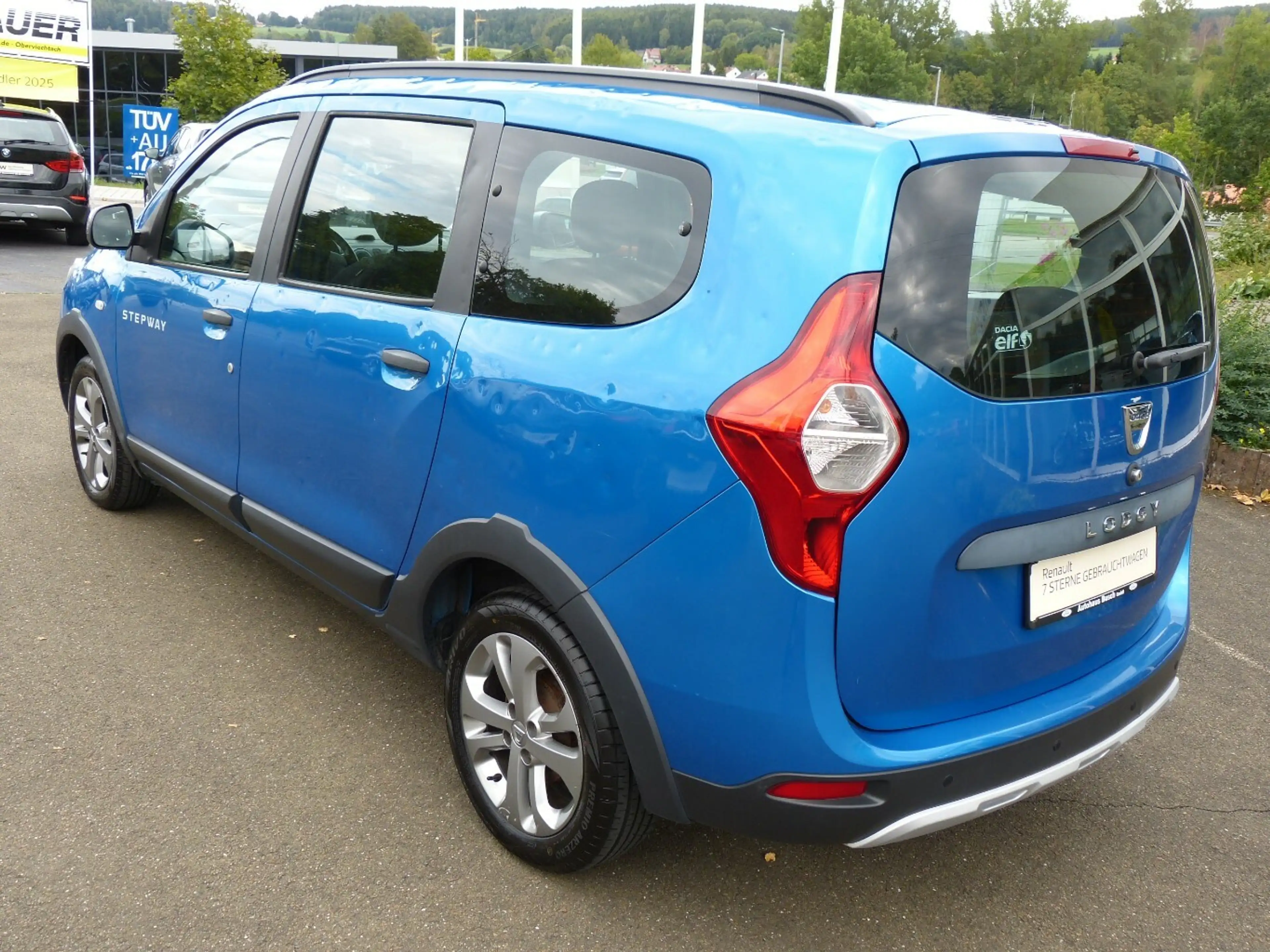Dacia Lodgy Stepway TCE 115 [NAVI/SHZ/PDC/7-Sitze] — photo 6