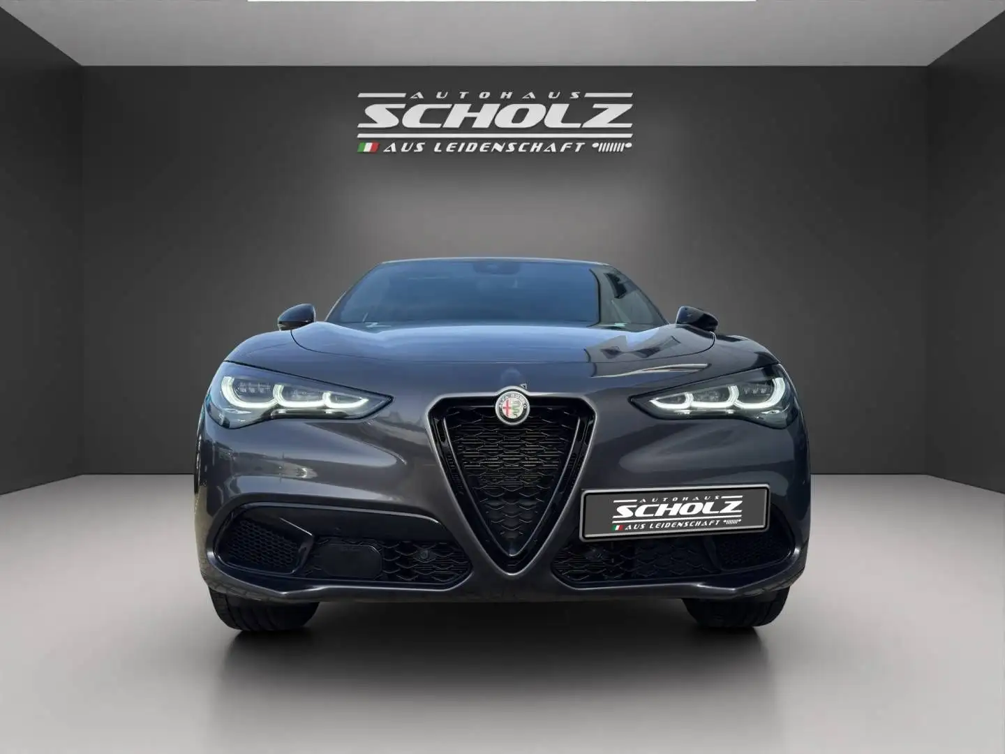 Alfa Romeo Stelvio MY23 Veloce 2.2 Diesel 16V 154kW Silber - 2