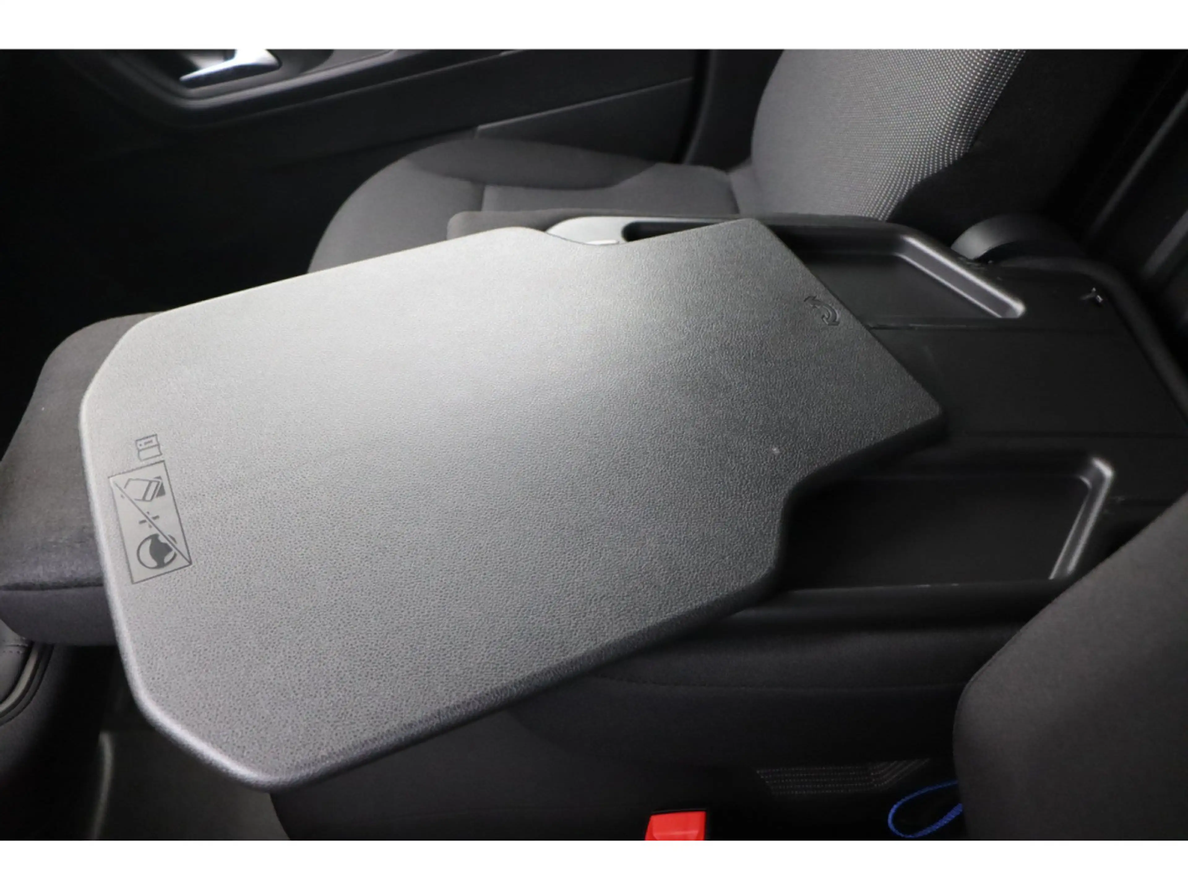 Peugeot Partner L2H1 130 Navy/Klimaautomatik — photo 9
