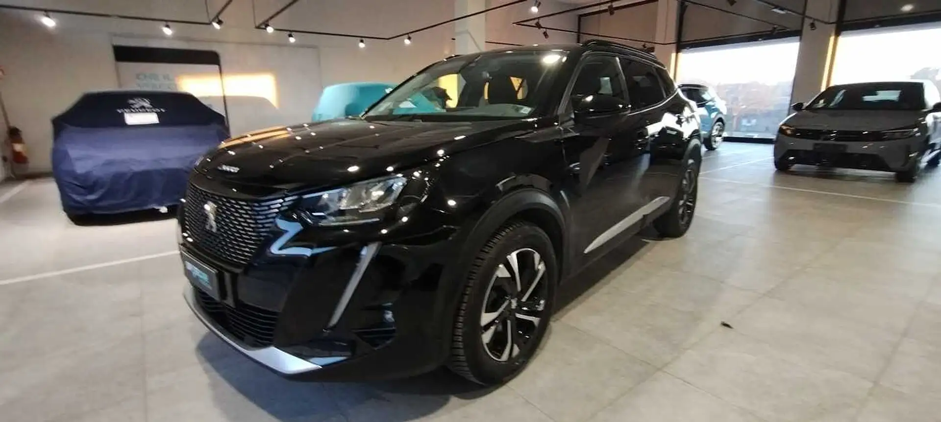 Peugeot 2008 2ª serie PureTech 130 S&S Allure Noir - 2