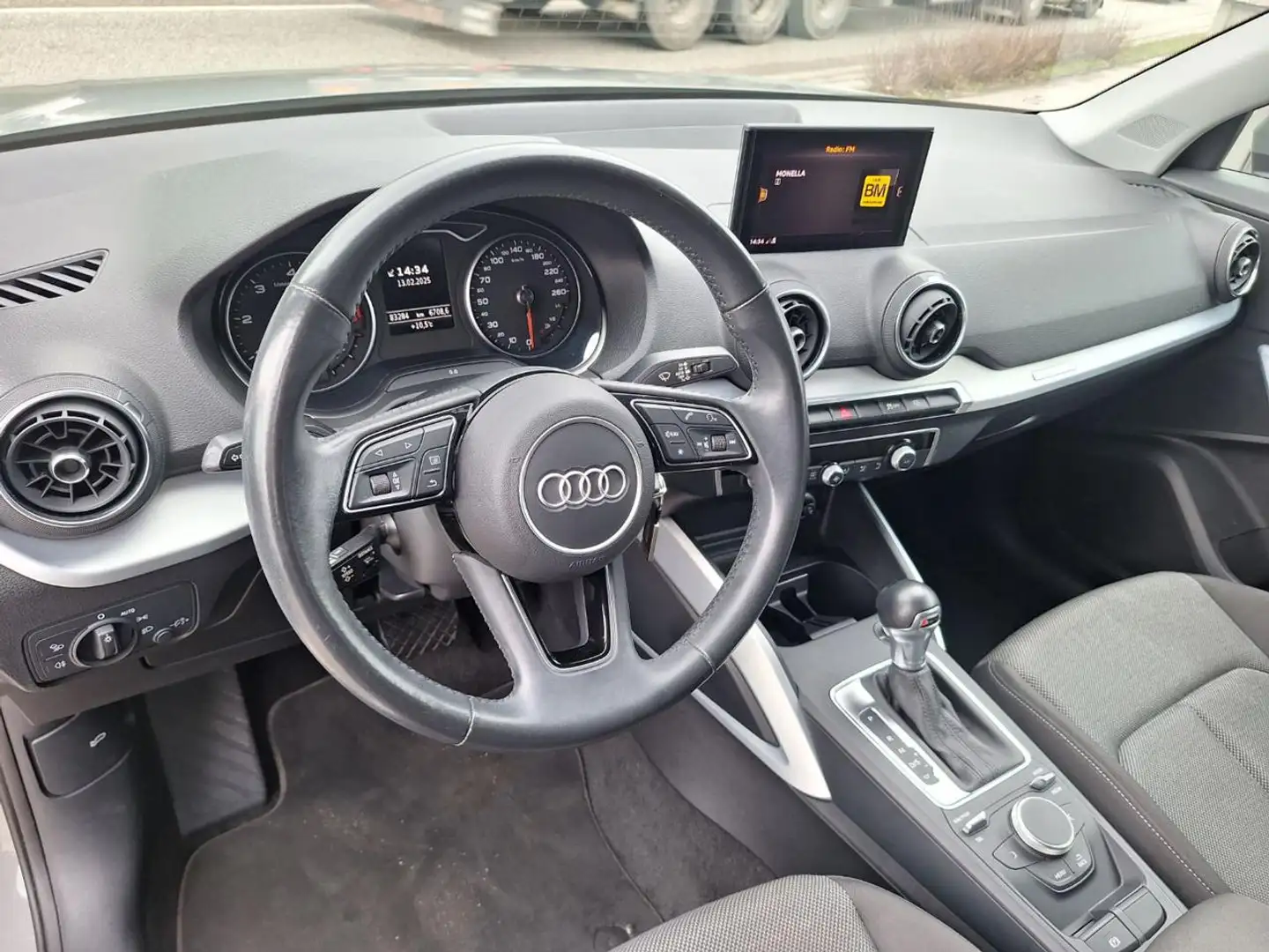 Audi Q2 30 TDI S tronic Admired N°FX314 Gris - 2