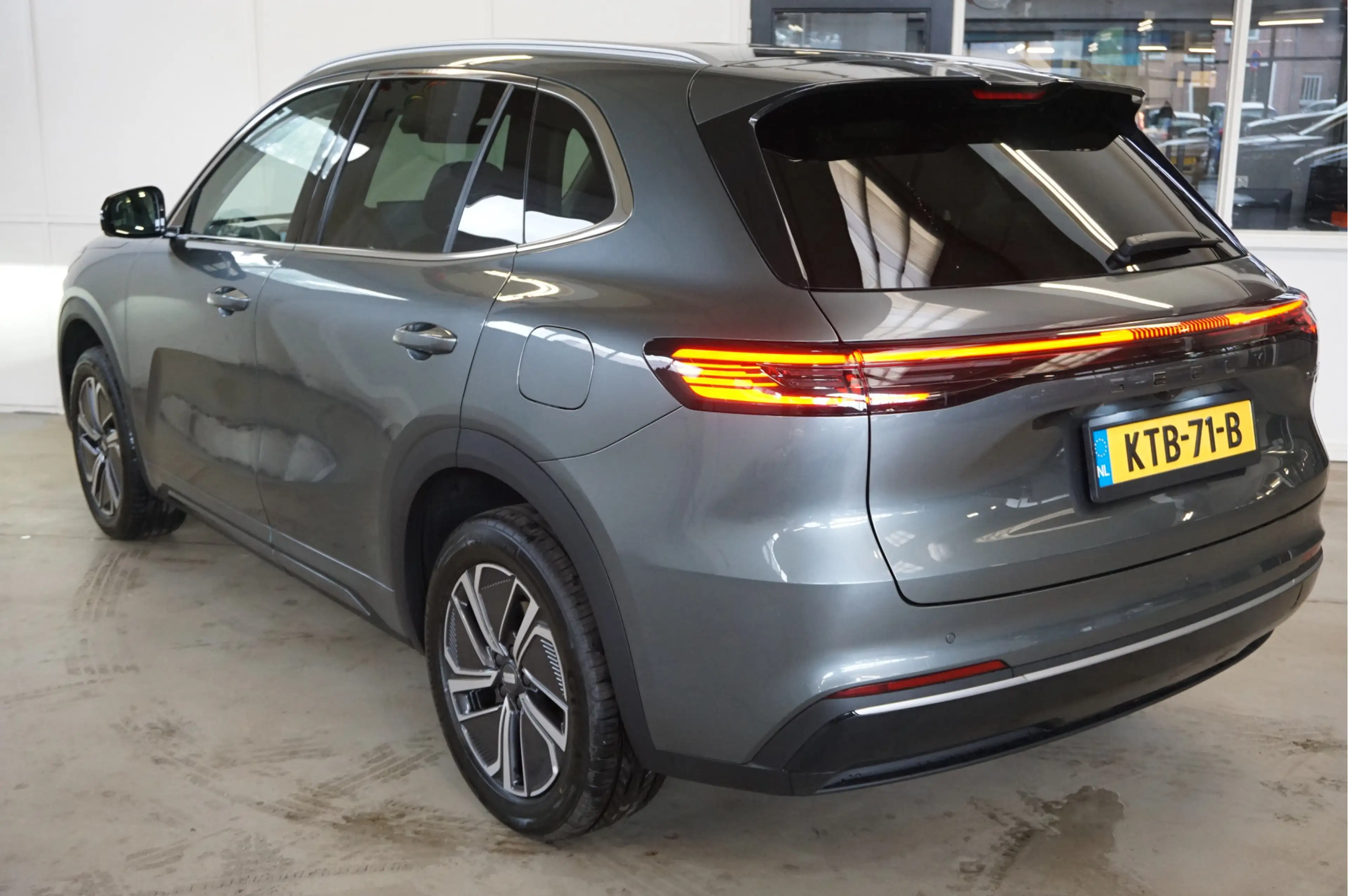 Geely Starray EM-i 1.5 Pro 83Km elektrisch All-in prijs: direct wegri — photo 8