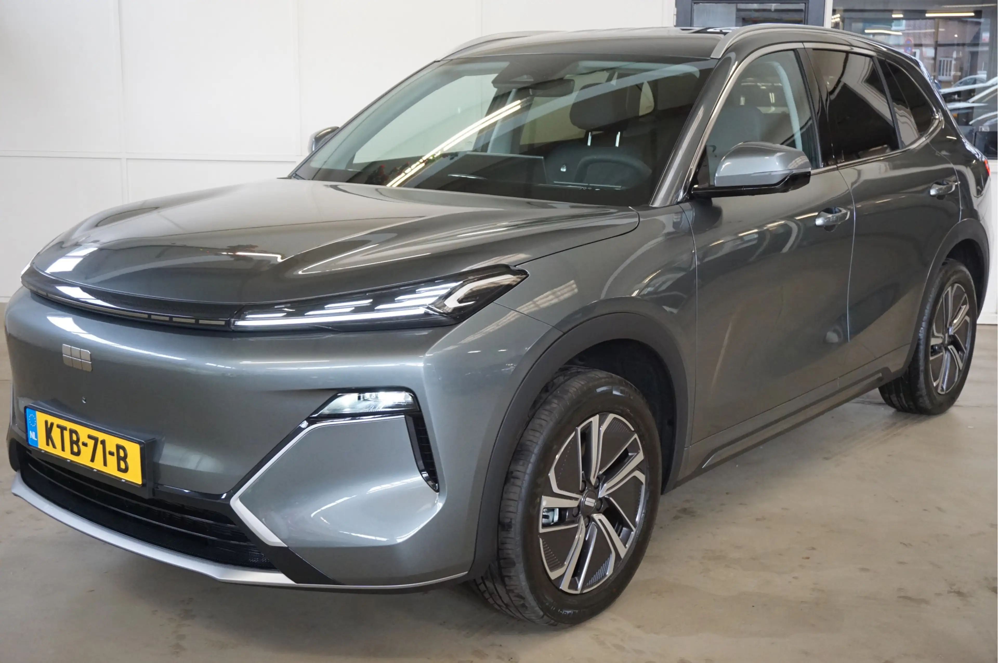 Geely Starray EM-i 1.5 Pro 83Km elektrisch All-in prijs: direct wegri — photo 6