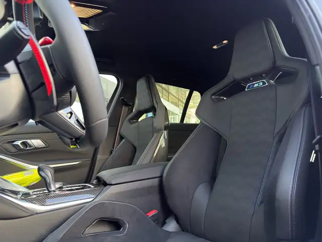 BMW M3 view 11