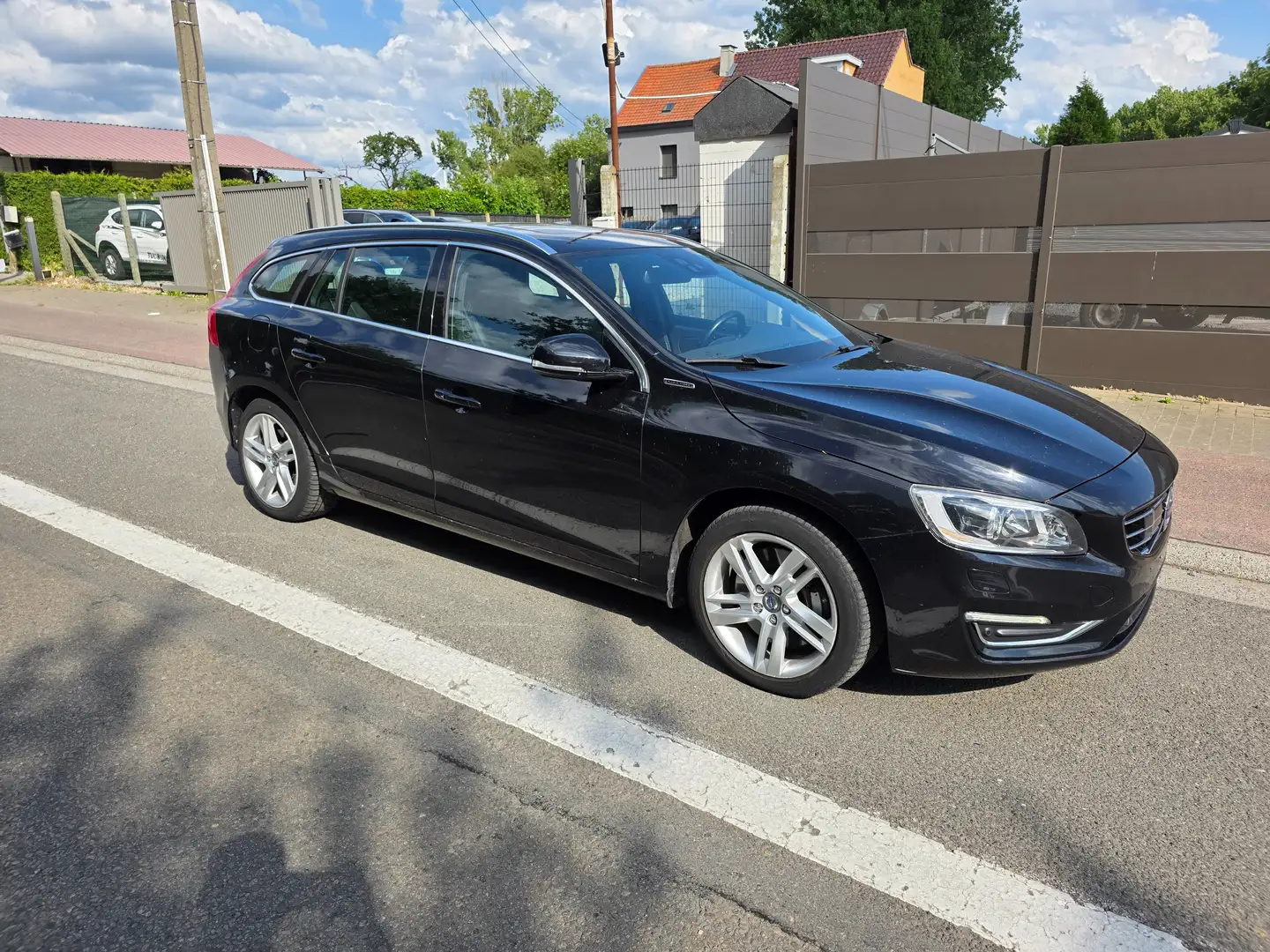 Volvo V60 2.4 D6 4WD PHEV 1°EIG. IN PERFECTE STAAT FULL!! Czarny - 1