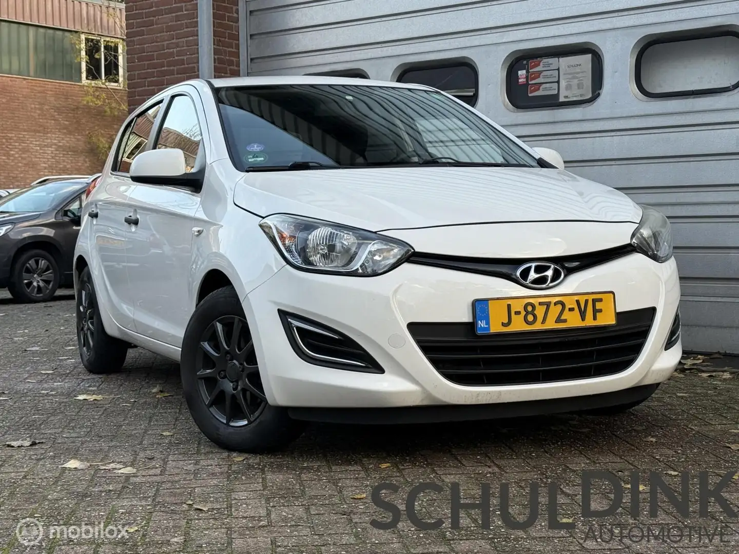 Hyundai i20 1.2i i-Drive ELEKTRISCHE RAMEN|5-DEURS|LICHTMETAAL Wit - 1