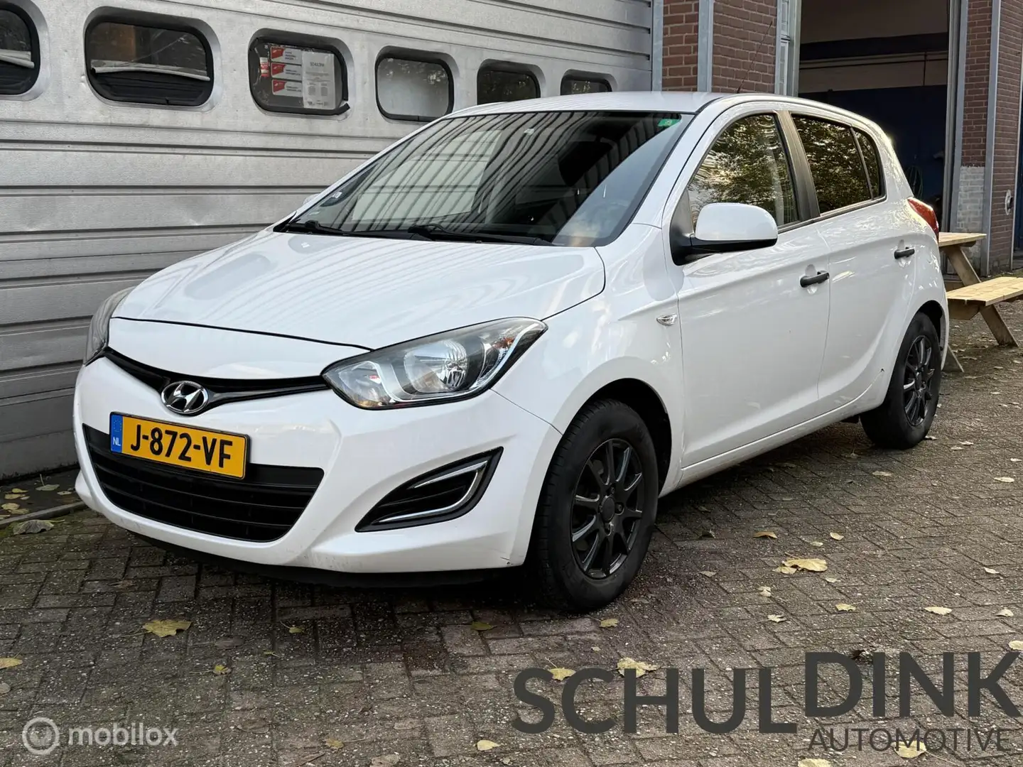 Hyundai i20 1.2i i-Drive ELEKTRISCHE RAMEN|5-DEURS|LICHTMETAAL Wit - 2