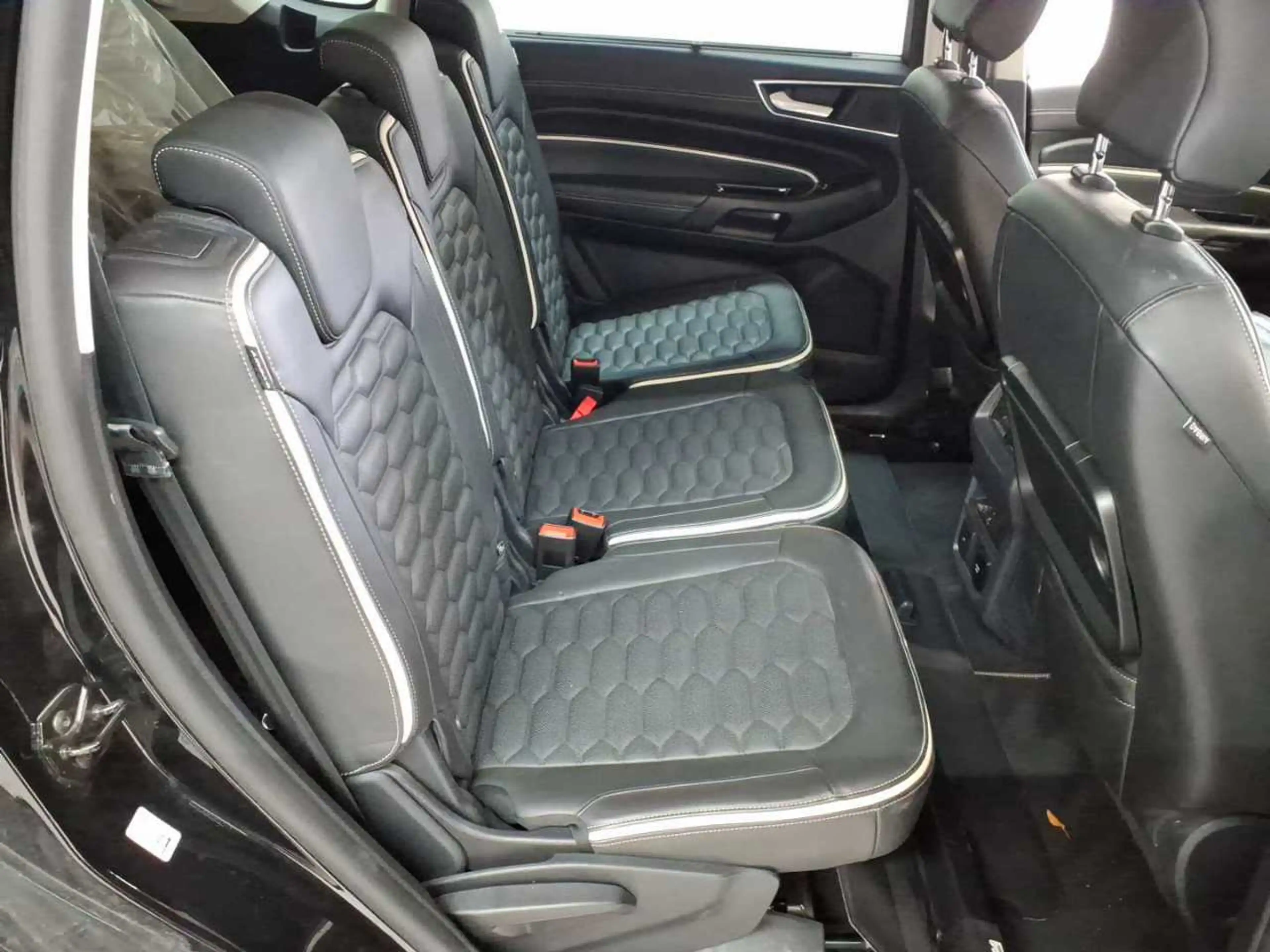 Ford S-Max S-Max 2.0 EcoBlue Aut. VIGNALE 7 Si. AHK Leder — photo 14