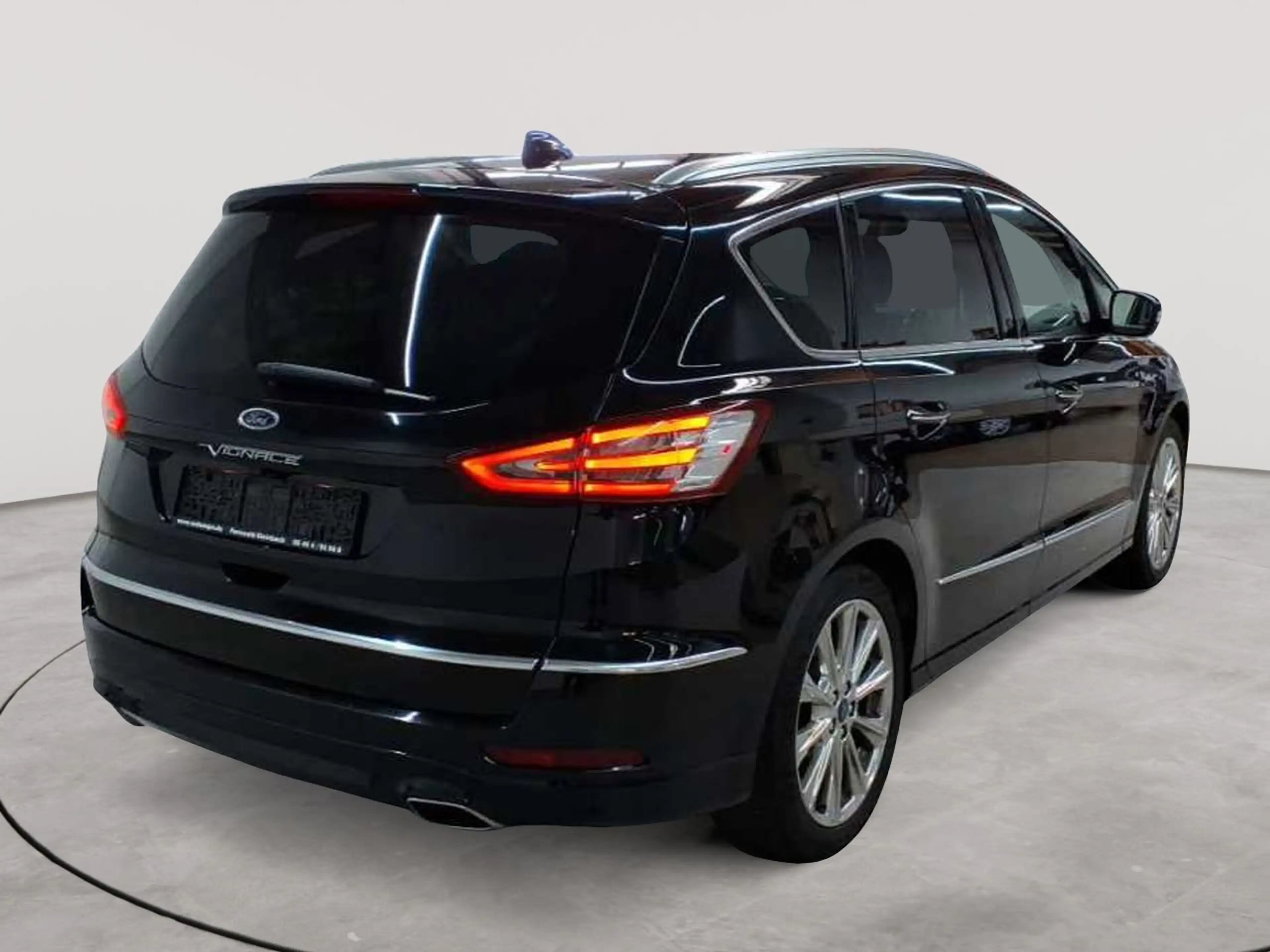 Ford S-Max S-Max 2.0 EcoBlue Aut. VIGNALE 7 Si. AHK Leder — photo 4