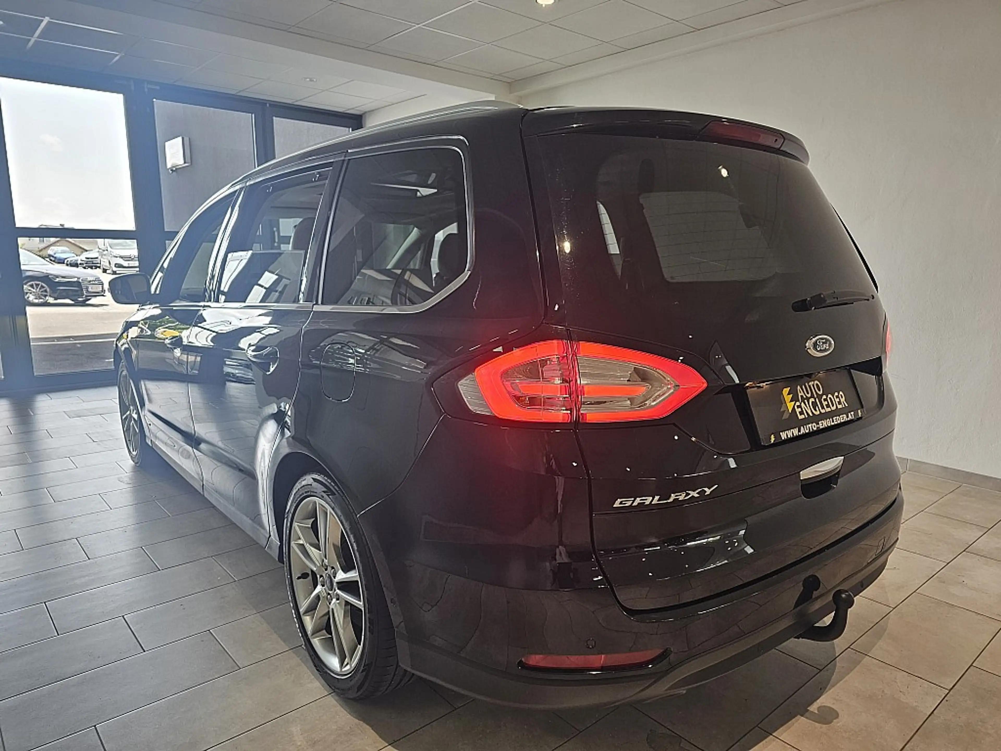 Ford Galaxy 2,0 TDCi AWD Titanium Start/Stop Powershift Tit... — photo 4