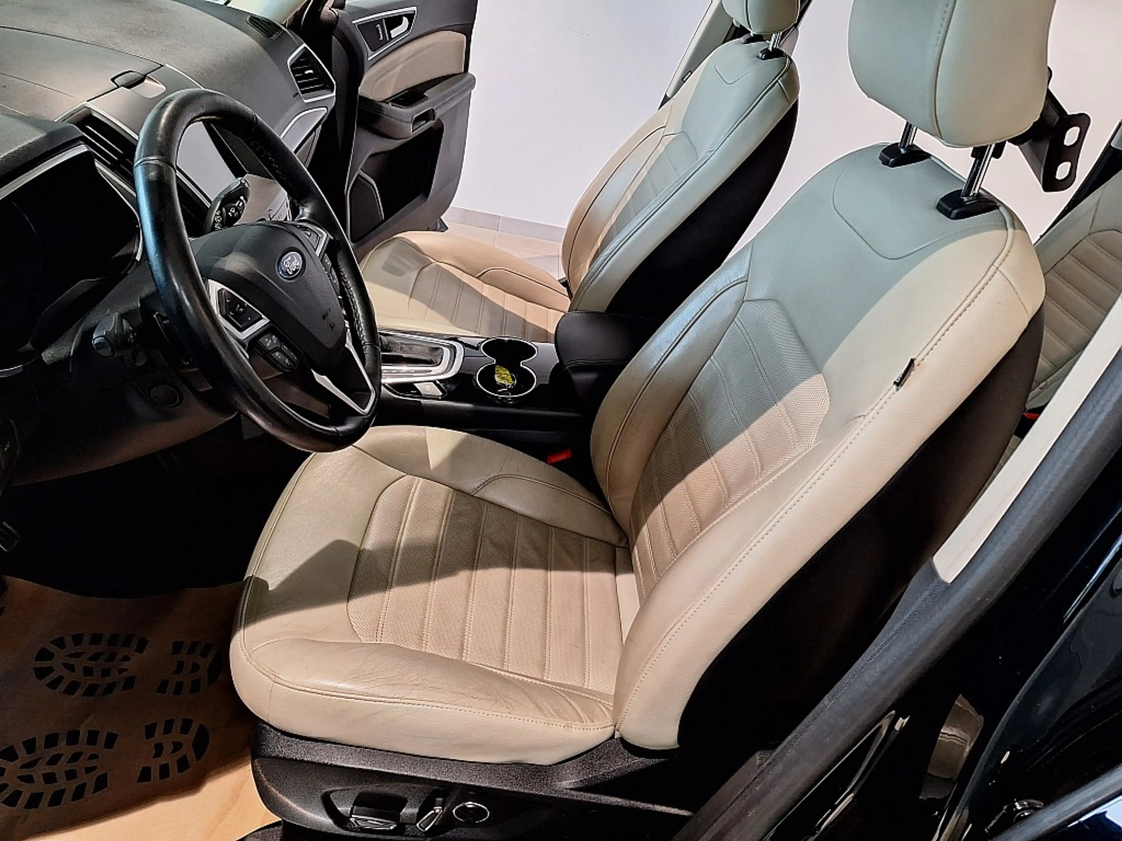 Ford Galaxy 2,0 TDCi AWD Titanium Start/Stop Powershift Tit... — photo 7