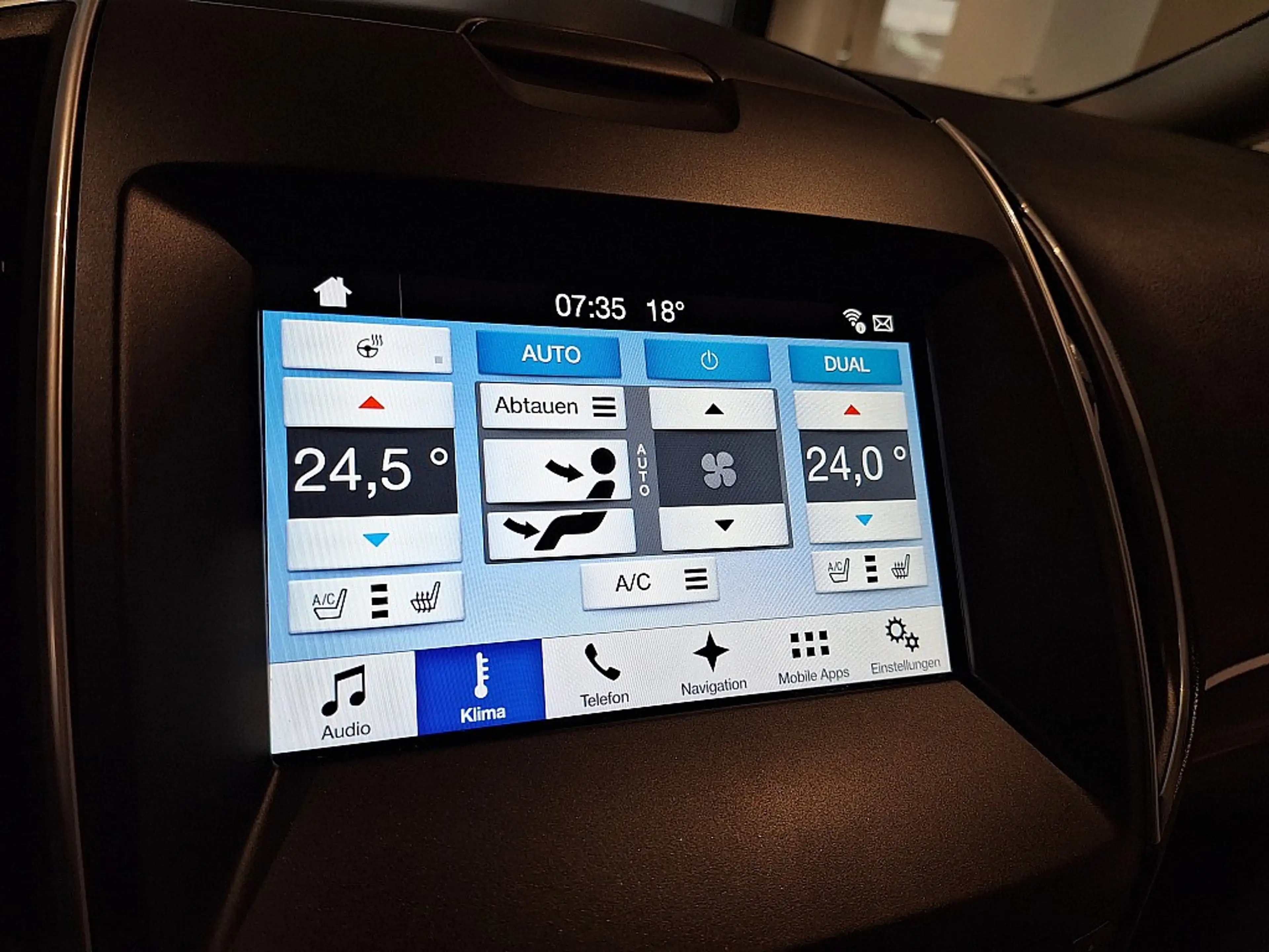 Ford Galaxy 2,0 TDCi AWD Titanium Start/Stop Powershift Tit... — photo 15