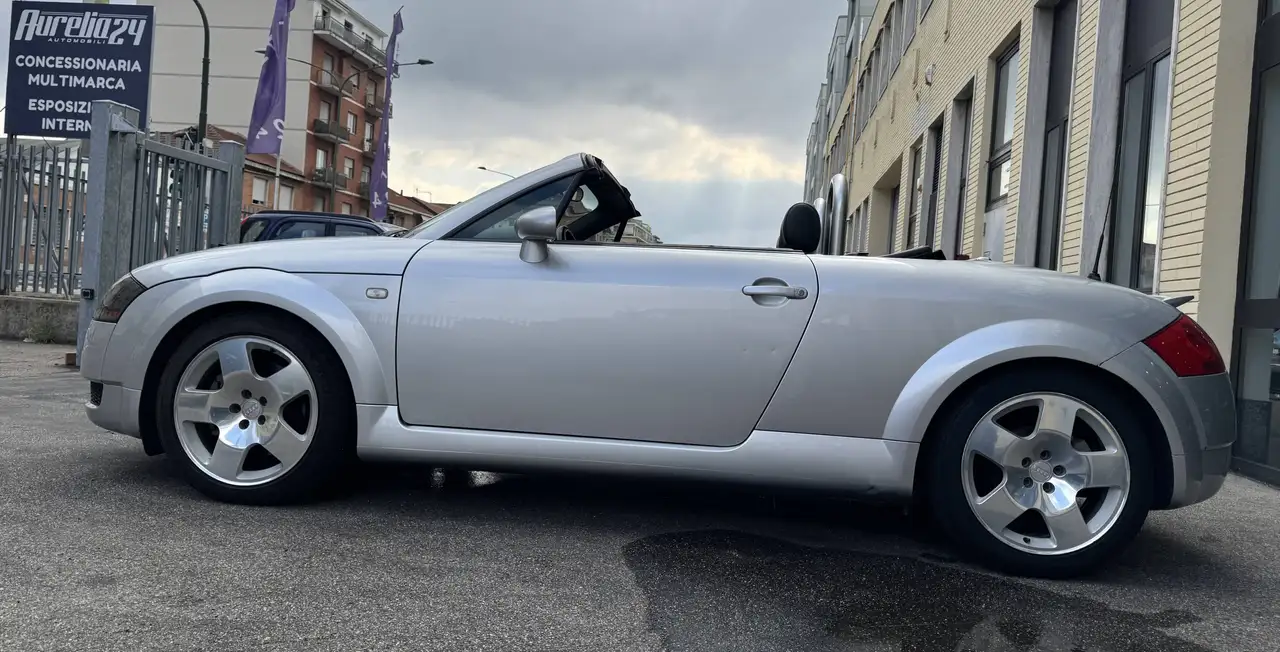 Audi TT Roadster 1.8T quattro 225cv, foto 3