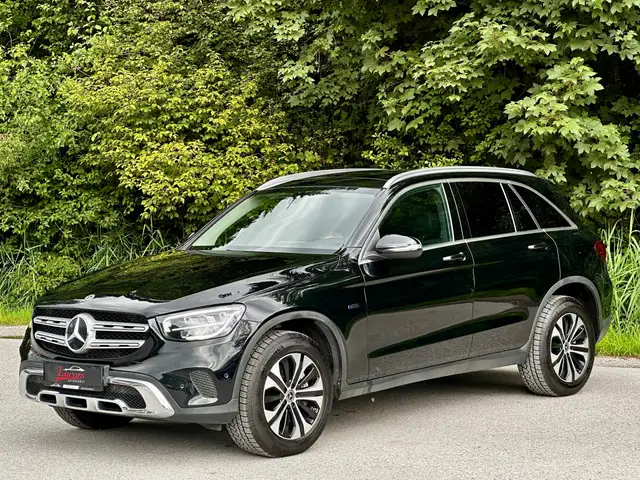 Mercedes-Benz 300 view 5