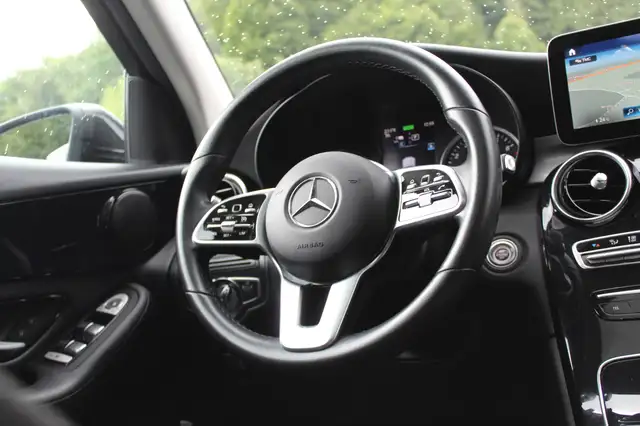 Mercedes-Benz 300 view 9