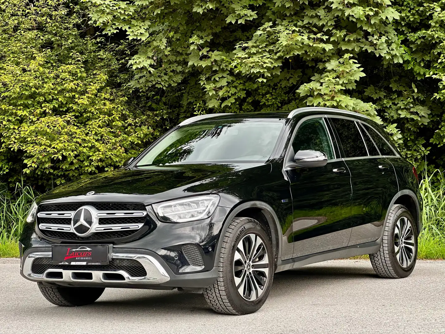 Mercedes-Benz GLC 300 e 4Matic Aut. PANO*LED*RFKAMERA*Facelift*1.Besitz* Negro - 1