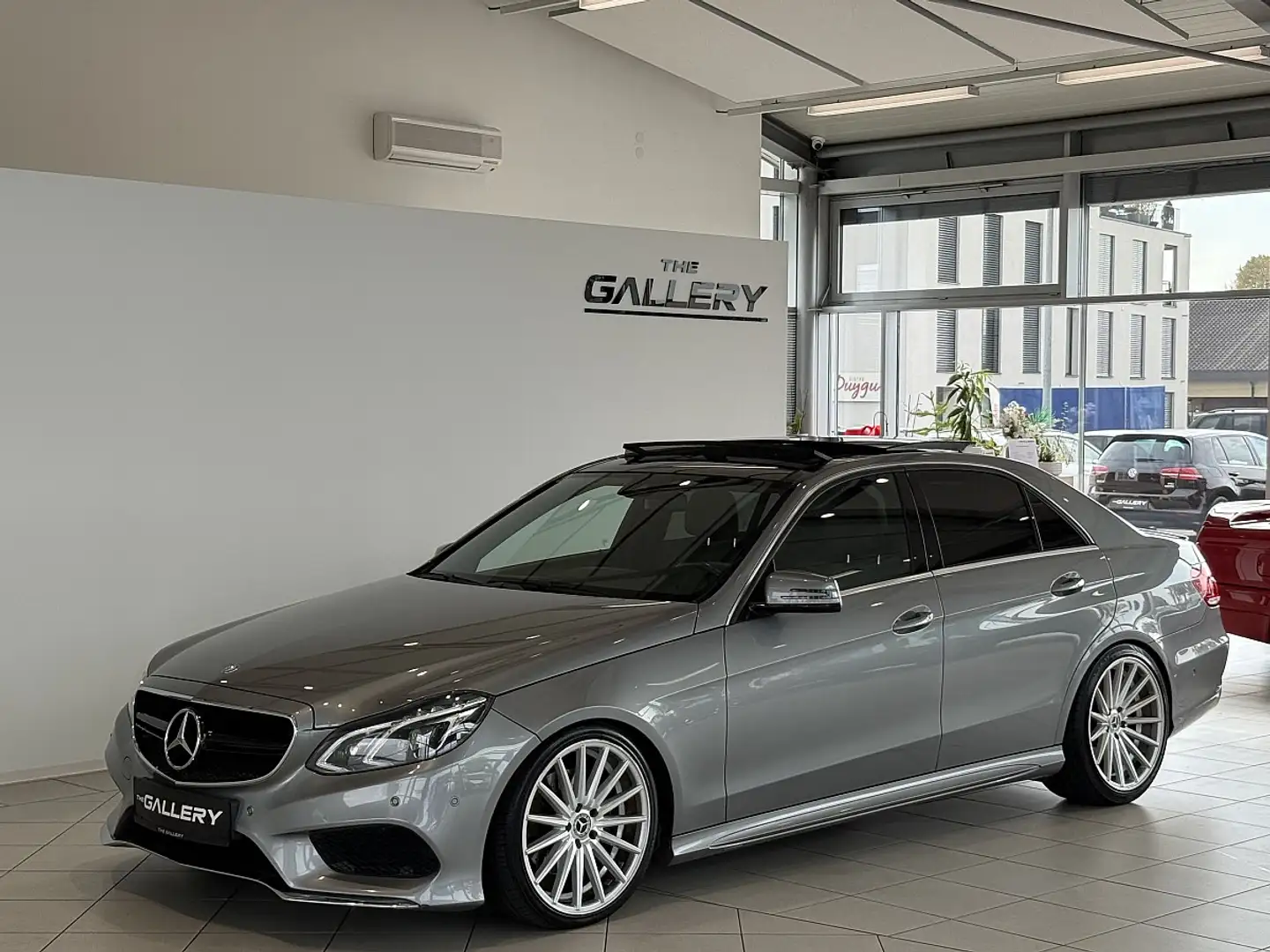 Mercedes-Benz E 220 BlueTEC BlueEfficiency Edition *AMG-Line*Panorama Argent - 2