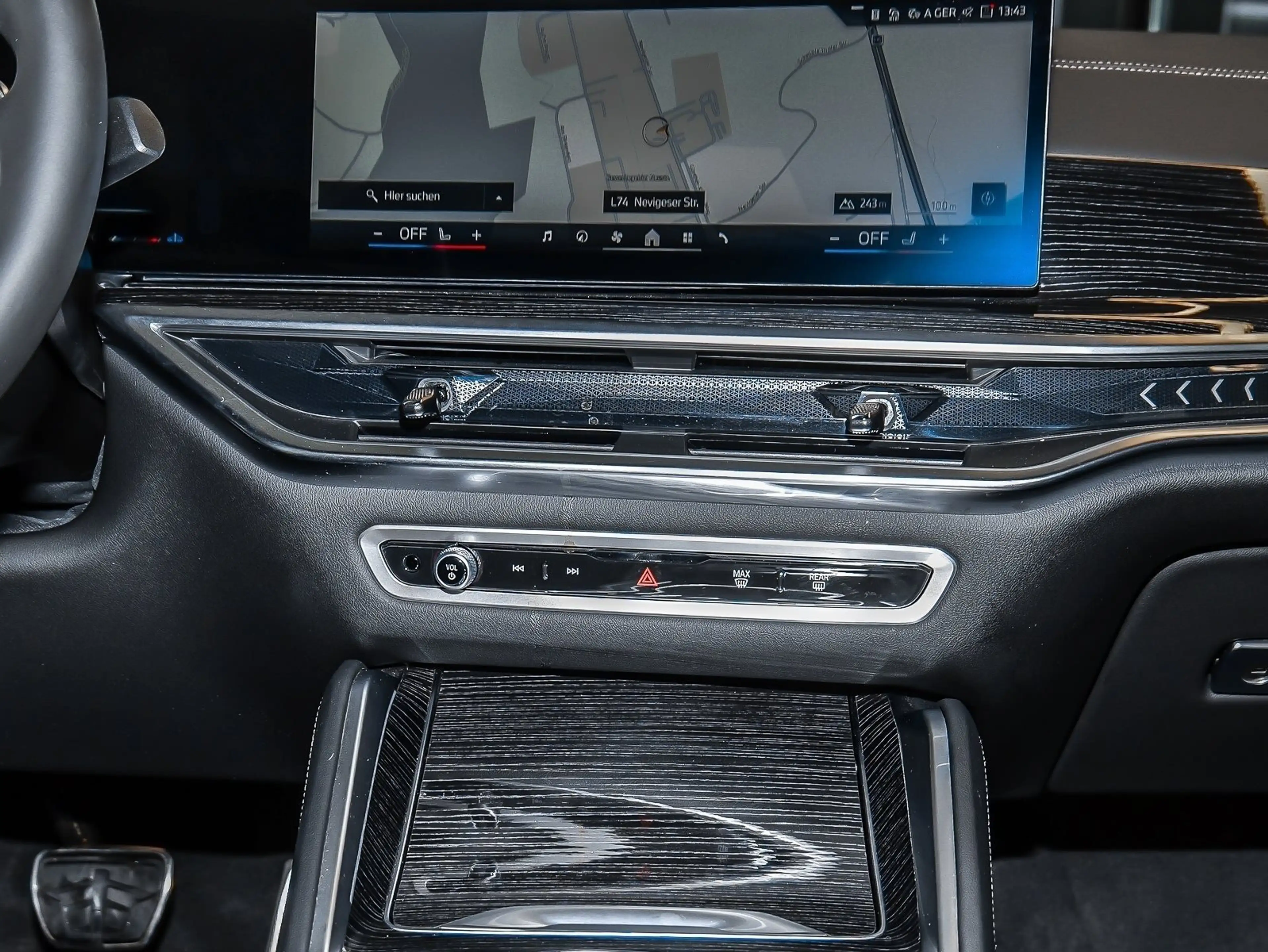 BMW X6 xDrive40d M SPORT PRO+AHK+HuD+H/K+DA PROF+360° — photo 15