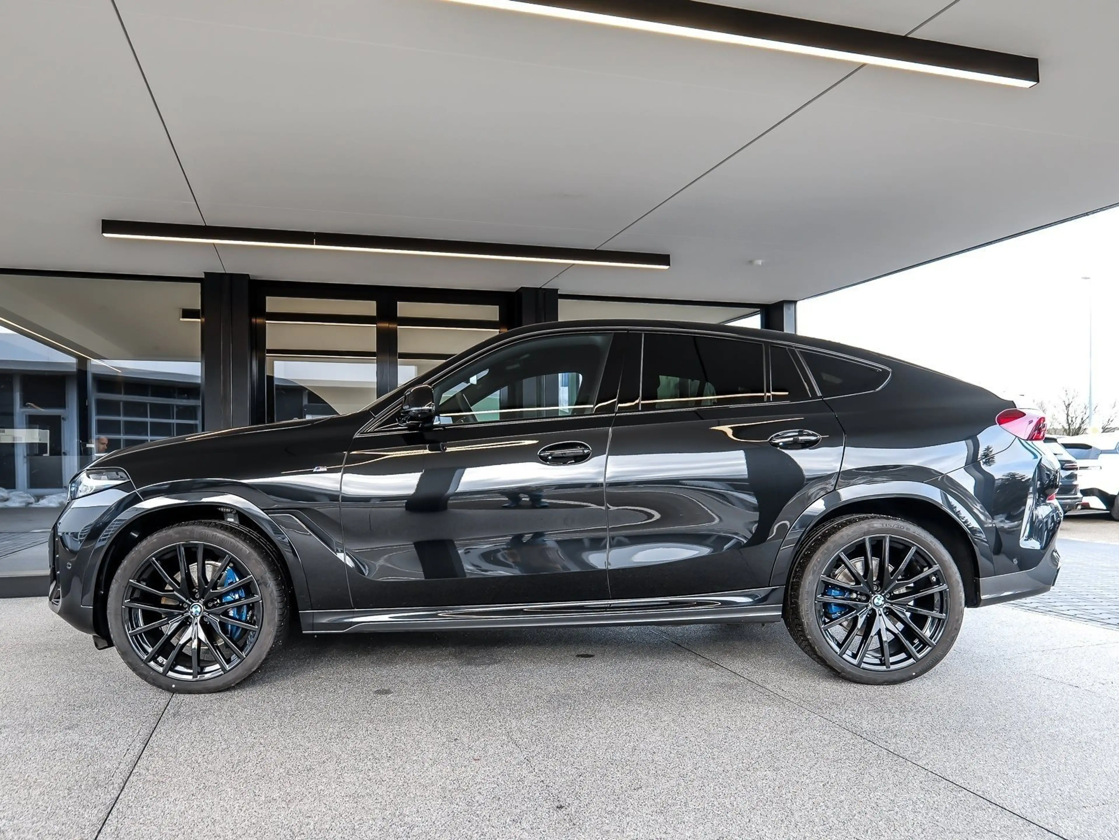 BMW X6 xDrive40d M SPORT PRO+AHK+HuD+H/K+DA PROF+360° — photo 3