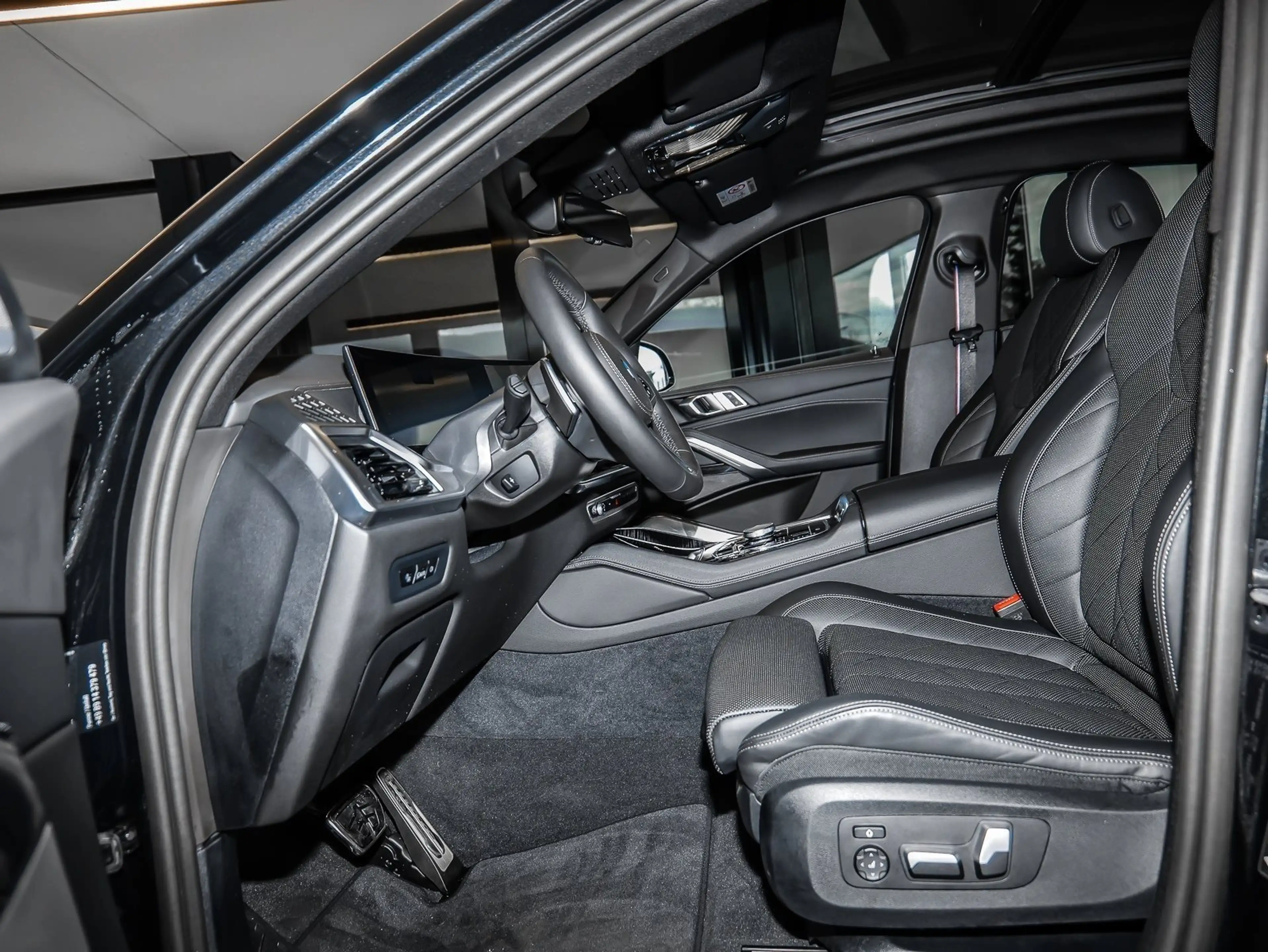 BMW X6 xDrive40d M SPORT PRO+AHK+HuD+H/K+DA PROF+360° — photo 10