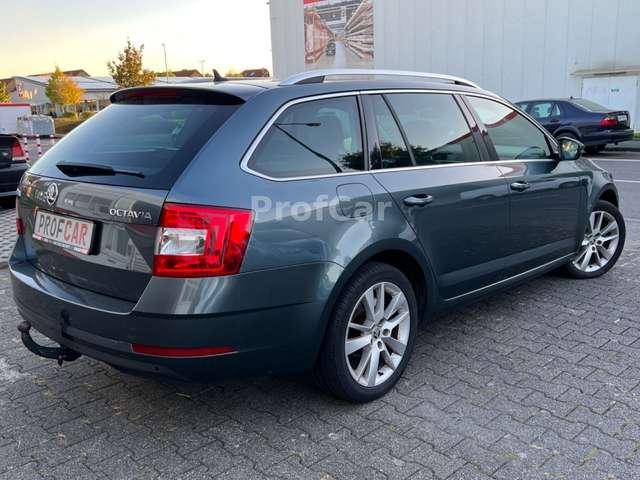Skoda Octavia 1.6,DSG,Navi+,Leder,Pano,ACC,LED,SHZ,AHK