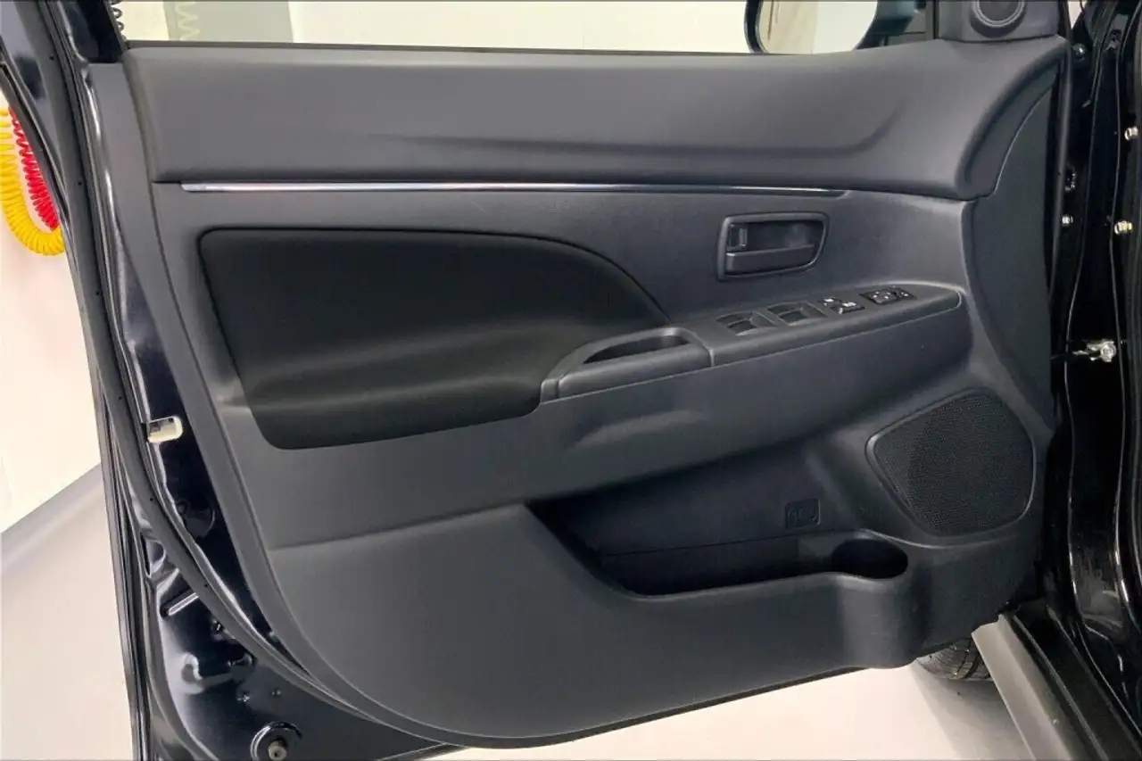 Mitsubishi RVR снимка Mitsubishi RVR