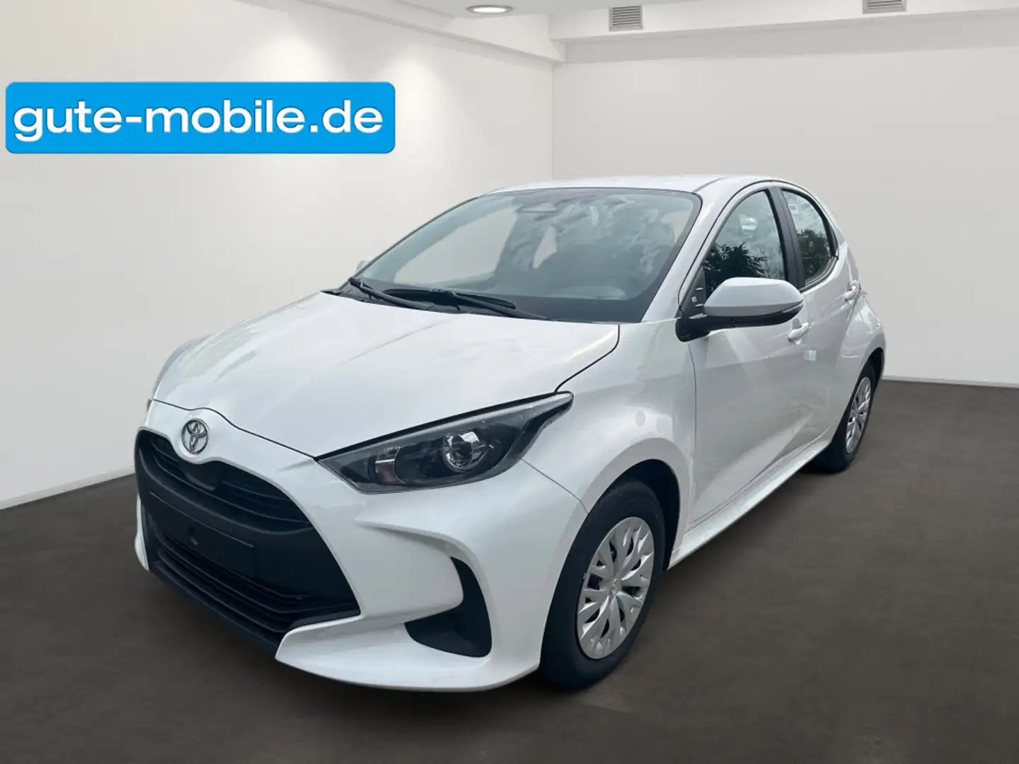 Toyota Yaris 5-Türer Comfort 1,5-l-VVT-i, 92 kW (125 PS) 6-Gan Weiß - 1