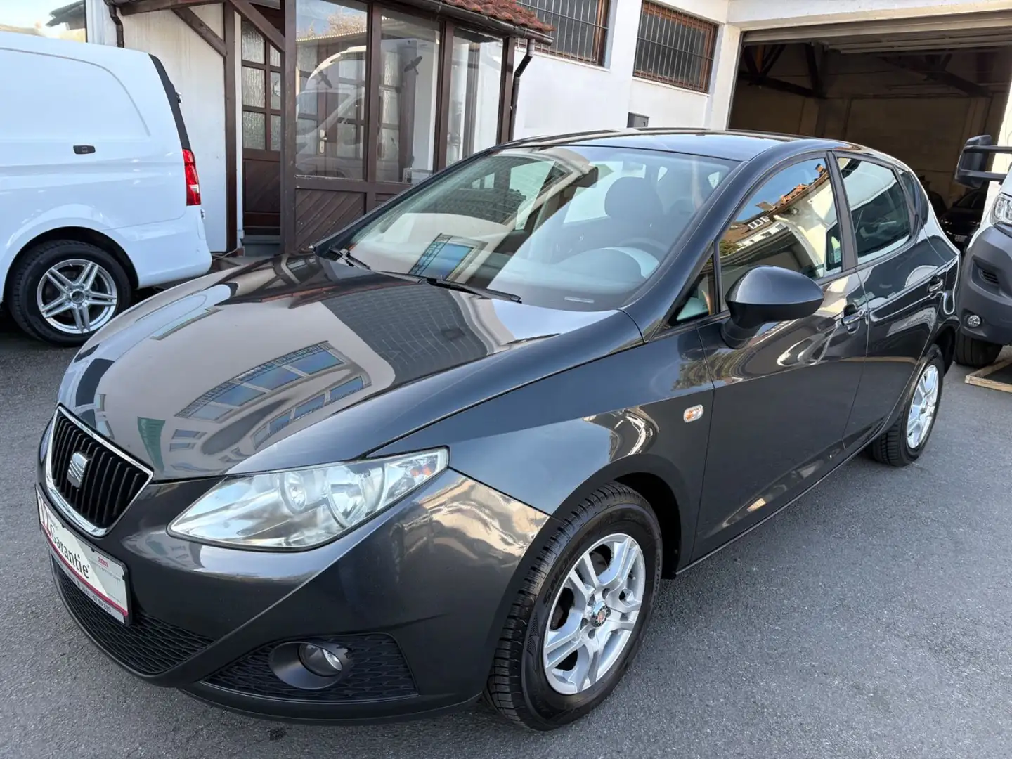 SEAT Ibiza Lim. Stylance / Style KLIMA TEMP Gris - 1
