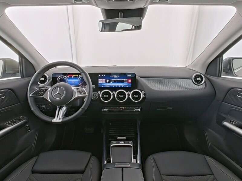 Mercedes-Benz GLA 220