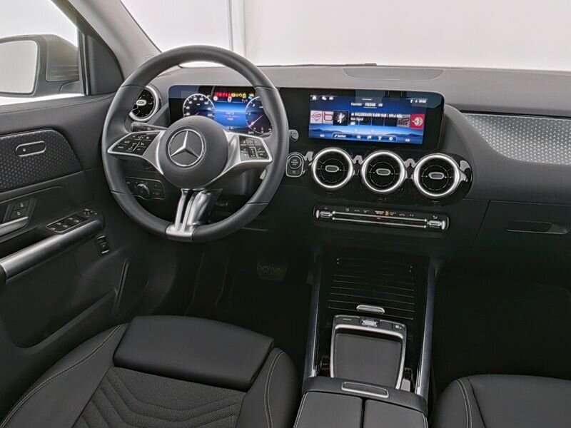 Mercedes-Benz GLA 220
